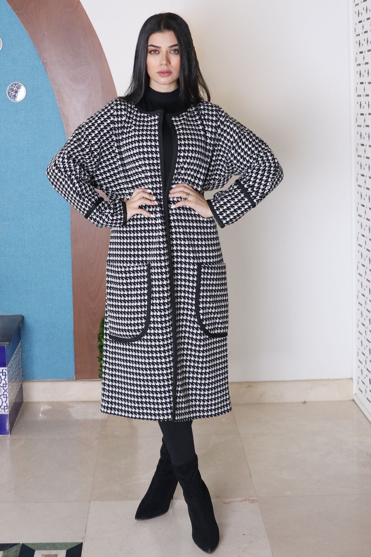 ديامانتين سترة مربعات مزين بالجيوب طويلة الأكمام اسود و ابيض