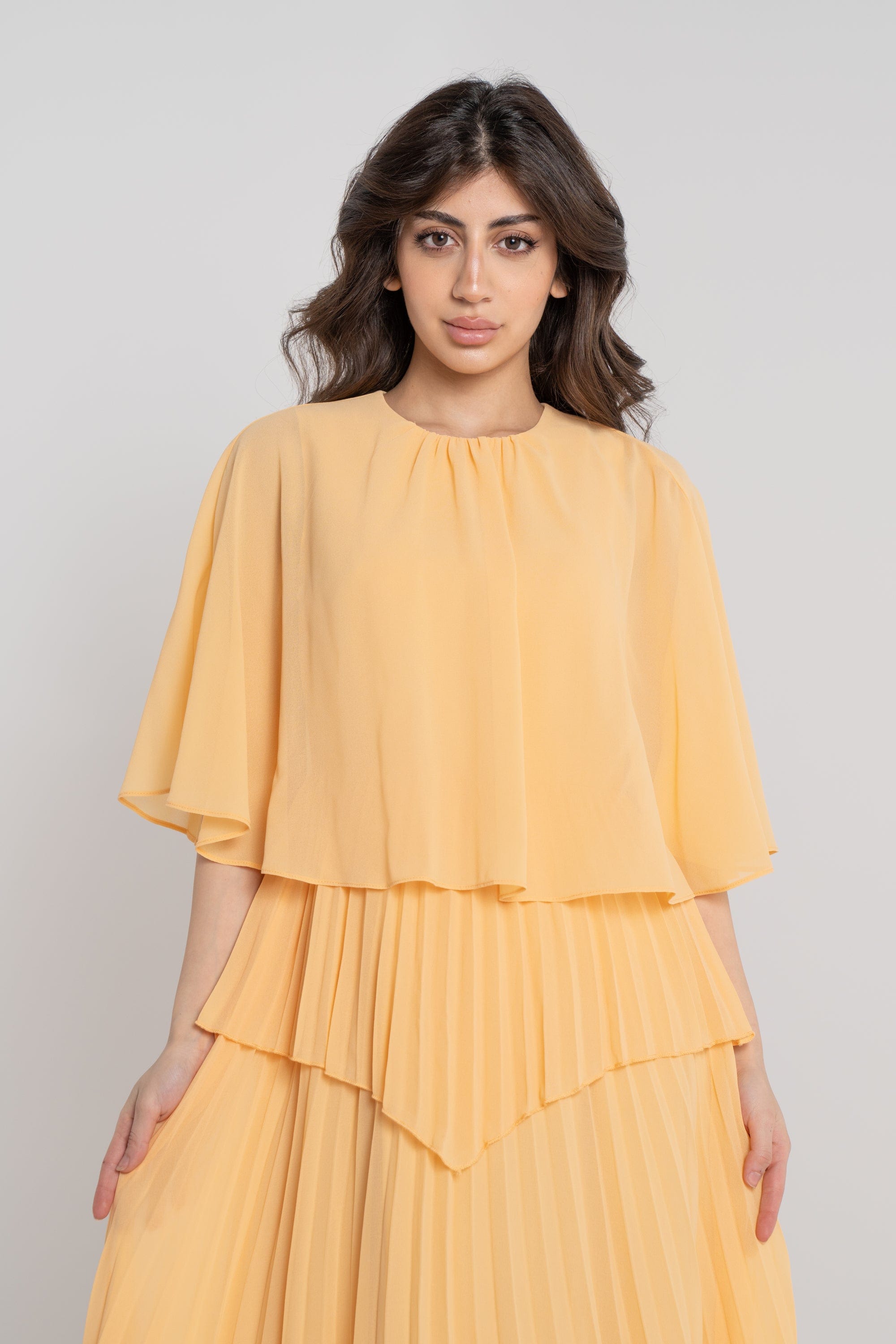 نتشي فستان ميدي سادة بتنورة بليسيه نص كم نسائي