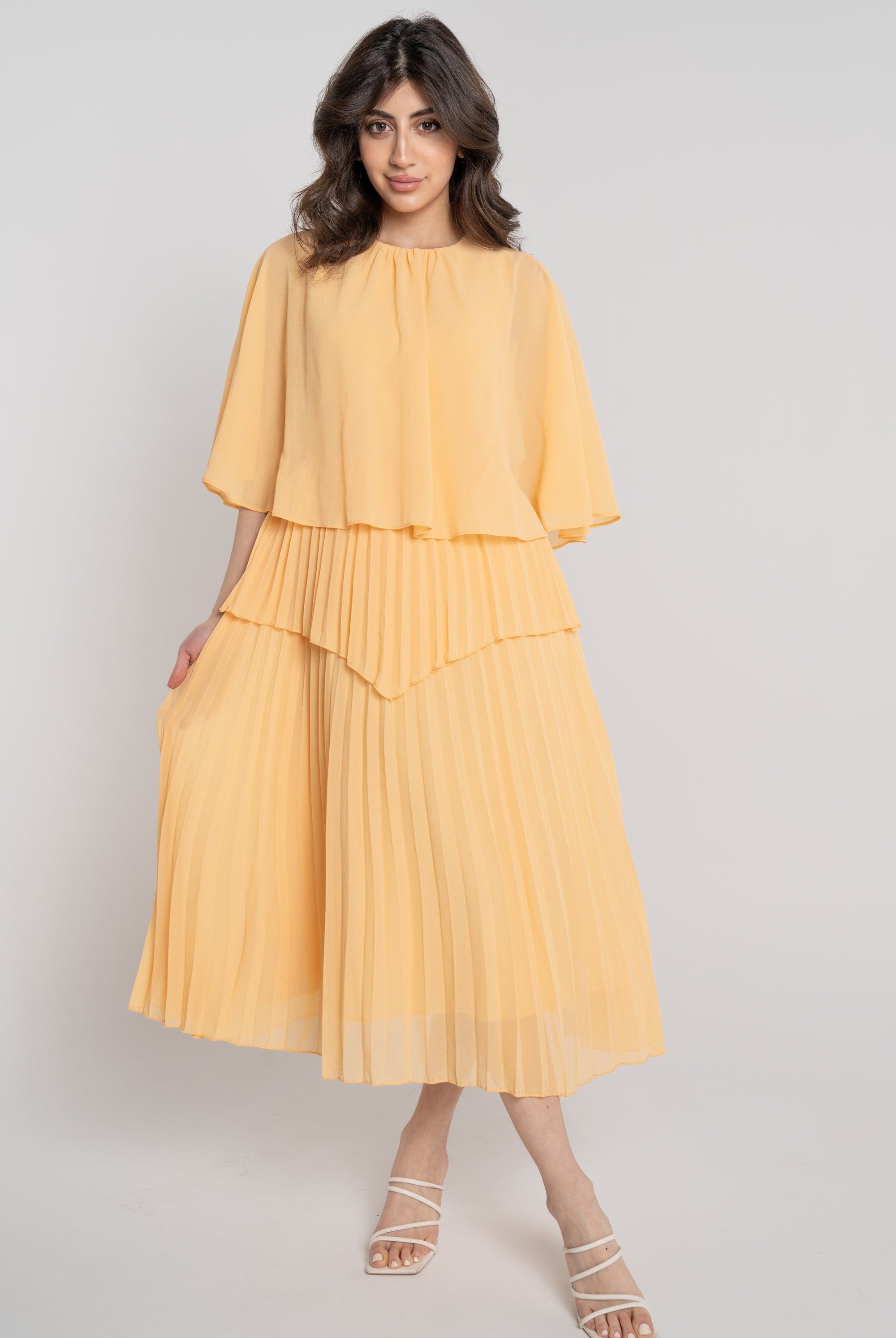 نتشي فستان ميدي سادة بتنورة بليسيه نص كم نسائي