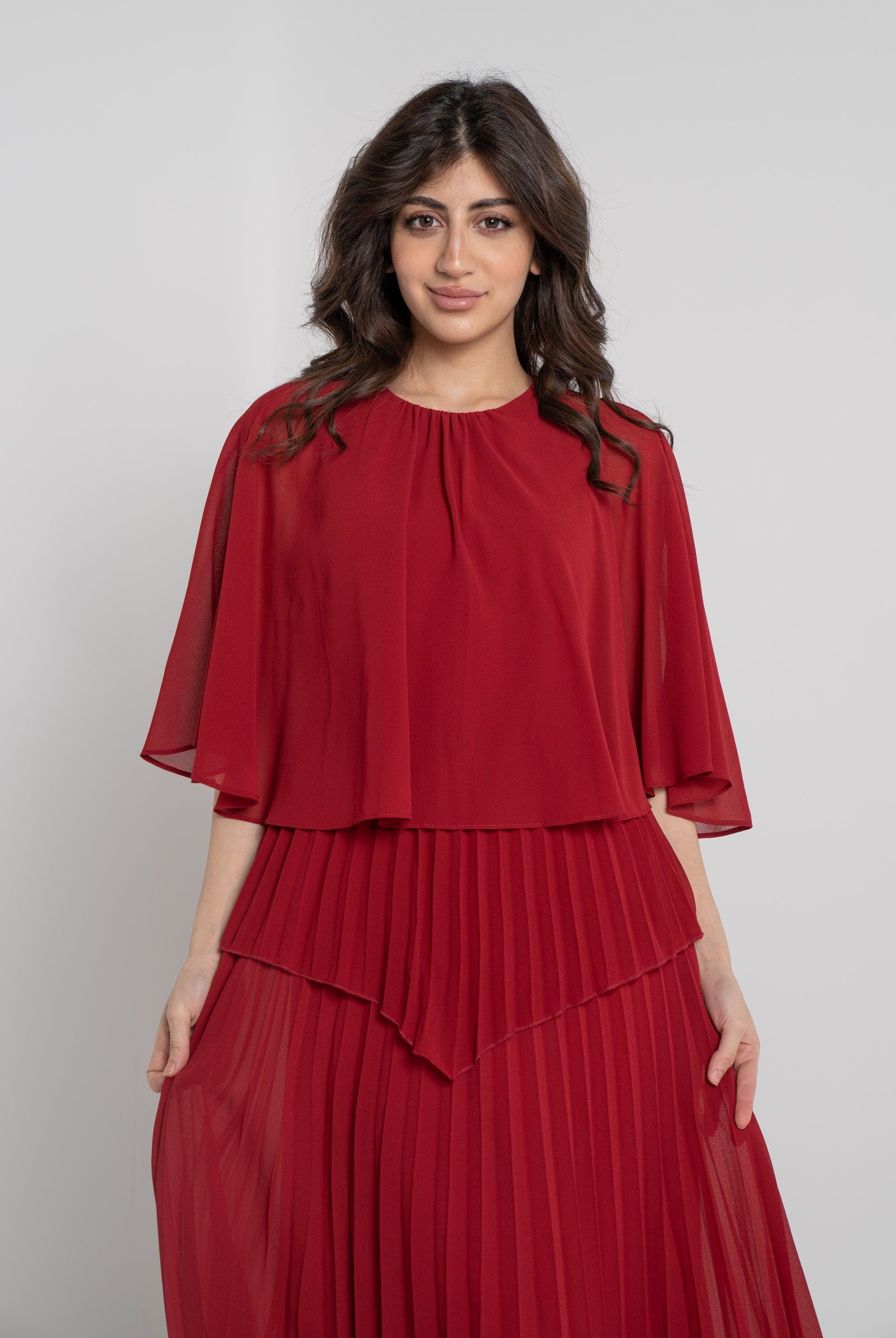 نتشي فستان ميدي سادة بتنورة بليسيه نص كم نسائي