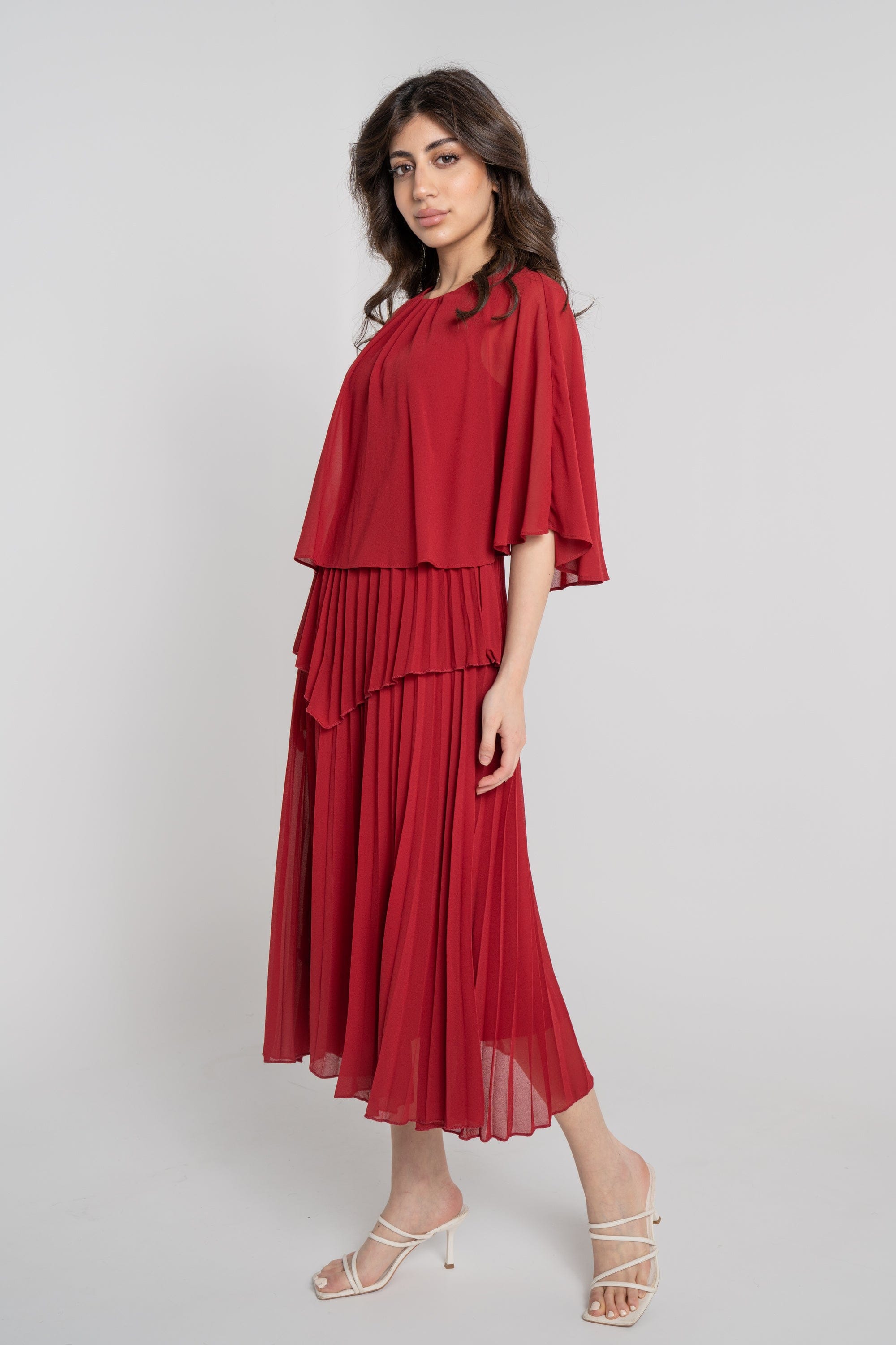 نتشي فستان ميدي سادة بتنورة بليسيه نص كم نسائي