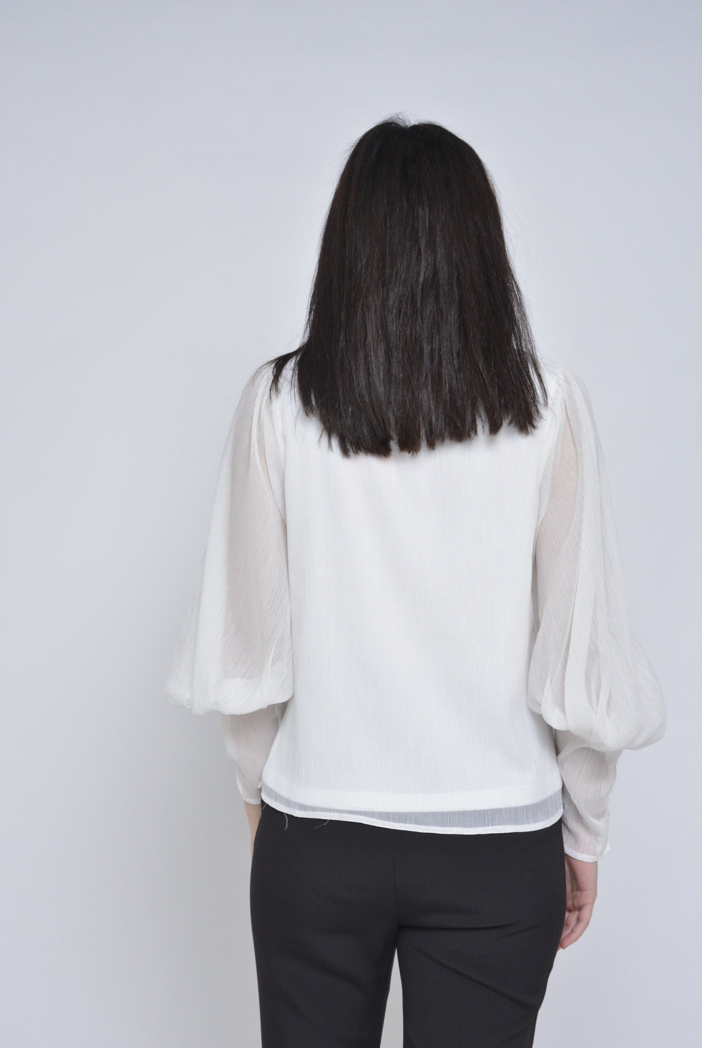 نتشي بلوزة شيفون كم طويل واسع وأساور نسائية