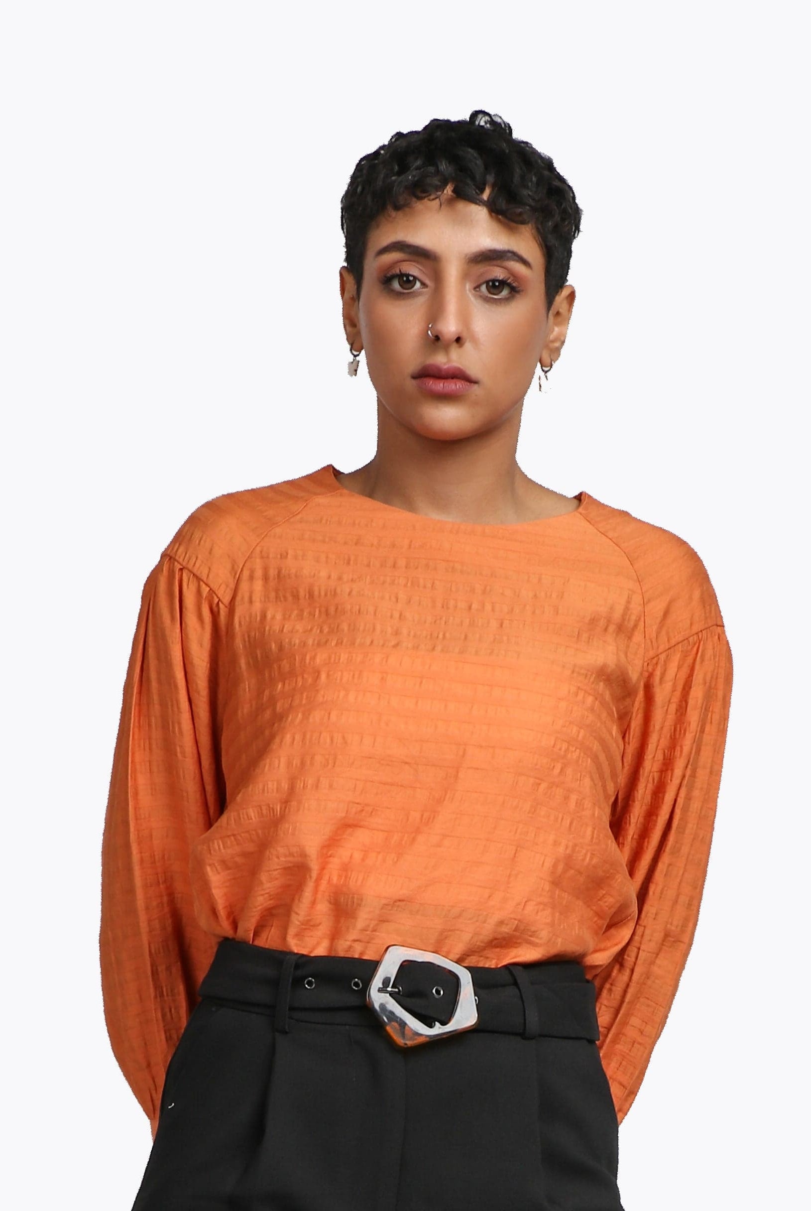 نتشي بلوزة كلاسيك رقبة دائرية كم طويل منفوخ نسائي