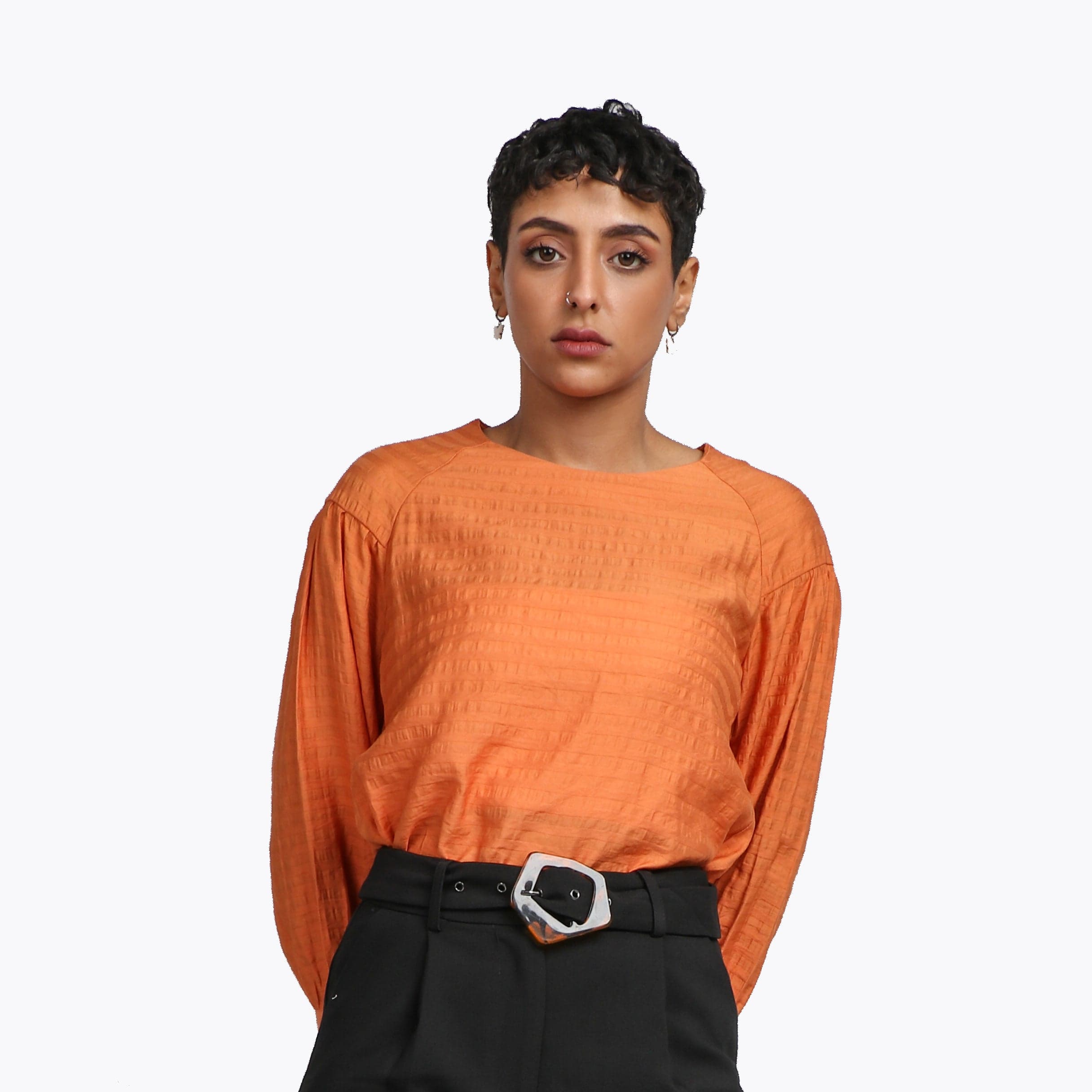 نتشي بلوزة كلاسيك رقبة دائرية كم طويل منفوخ نسائي