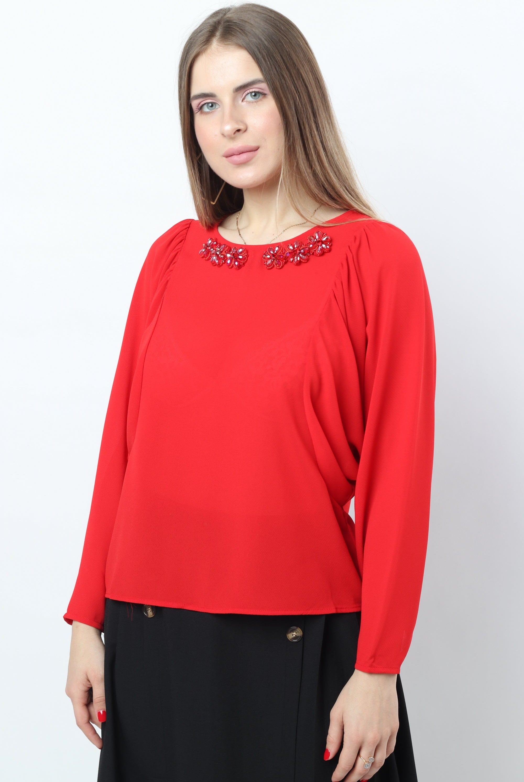 نتشي بلوزة نسائية مطرز من فتحة الصدر كم طويل نسائي