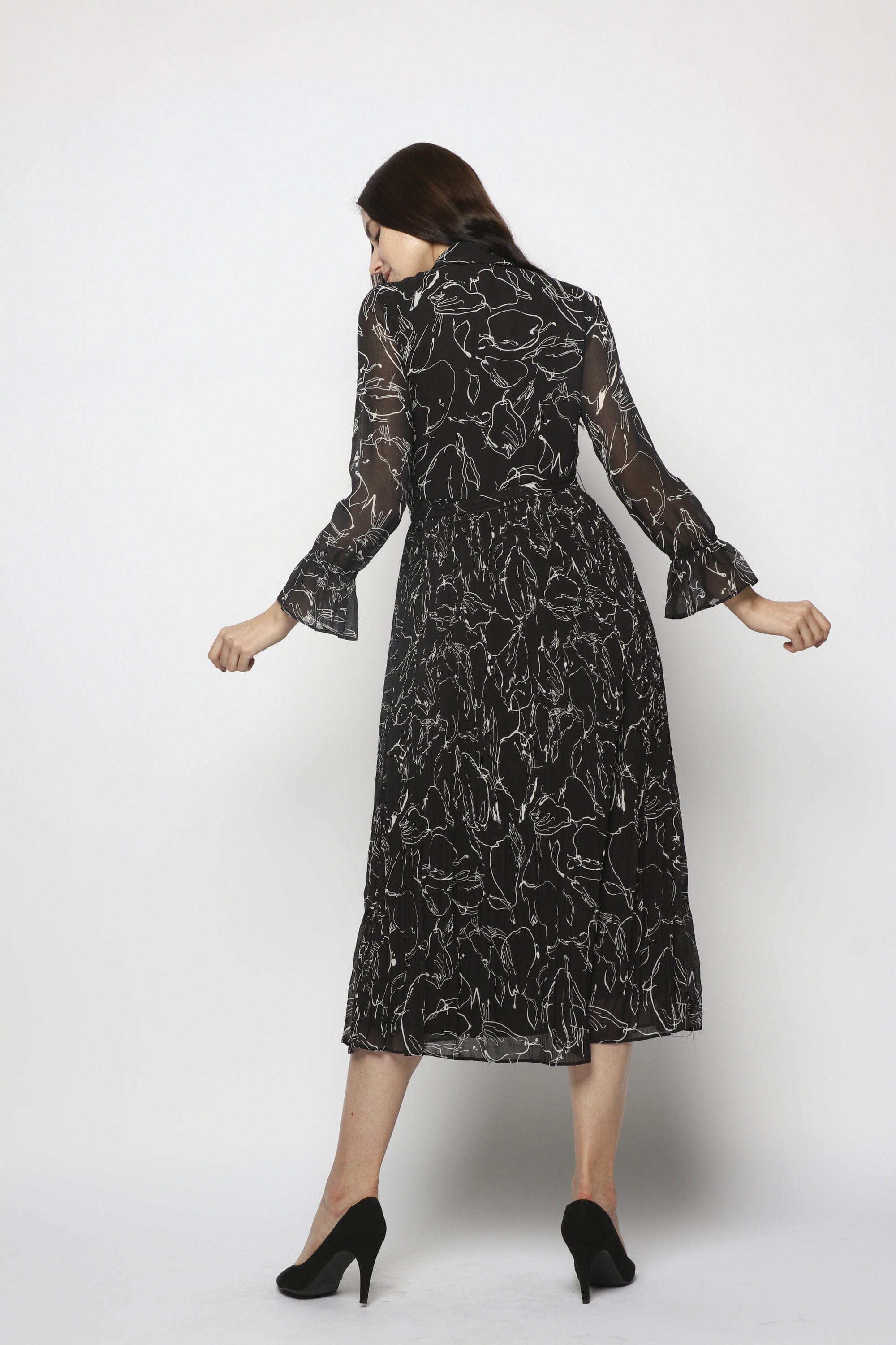 نتشي فستان ميدي شيفون بياقة كلاسيكية وأكمام طويلة