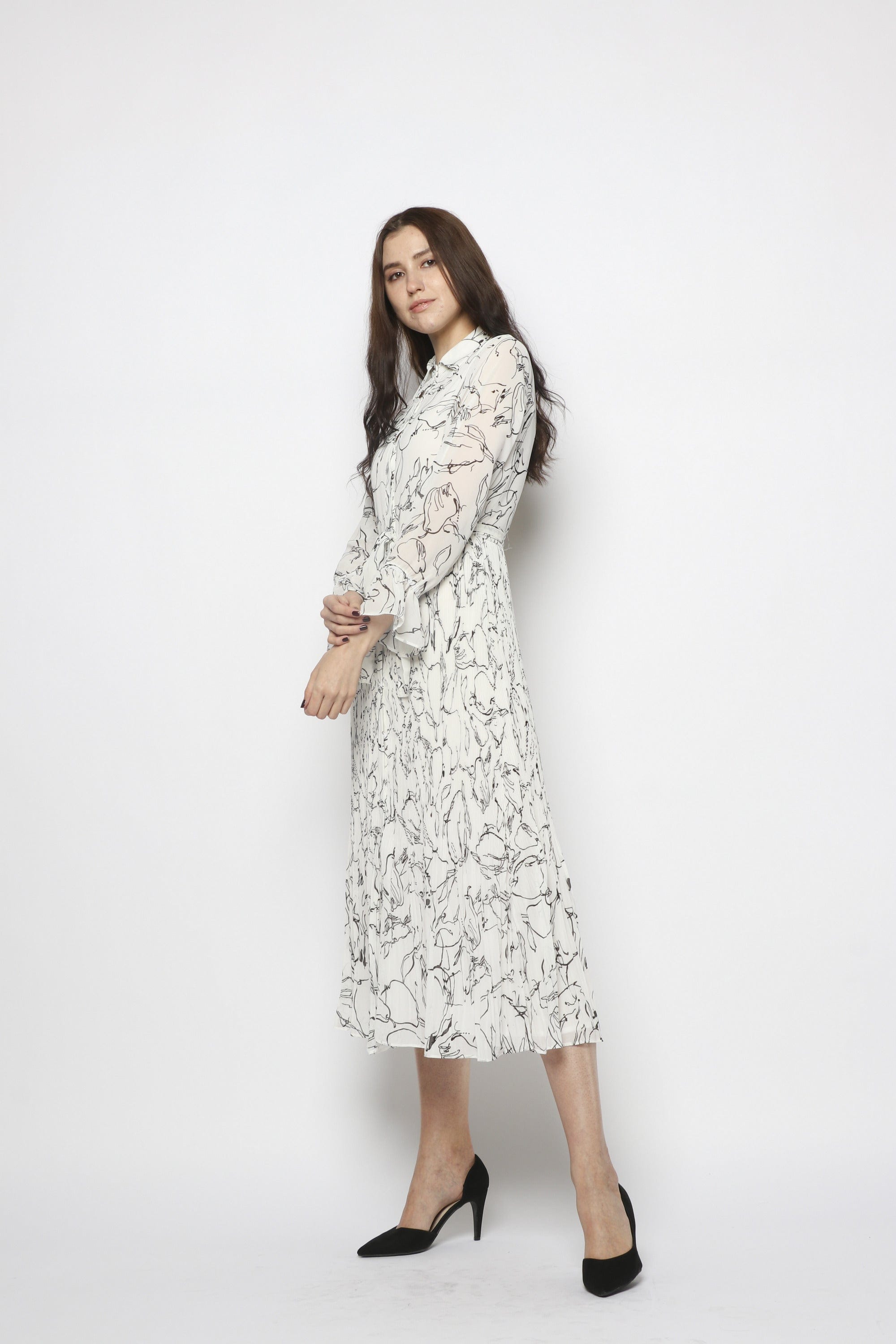 نتشي فستان ميدي شيفون بياقة كلاسيكية وأكمام طويلة