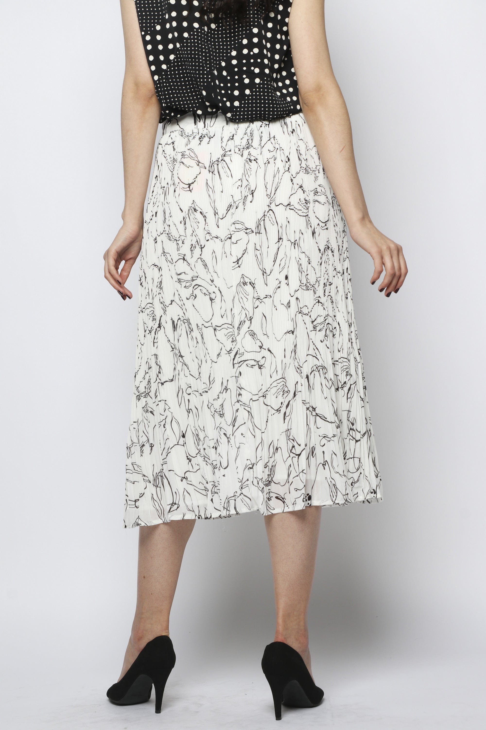 نتشي تنورة ميدي شيفون مزينة بطبعات مزودة بأزرار أمامية