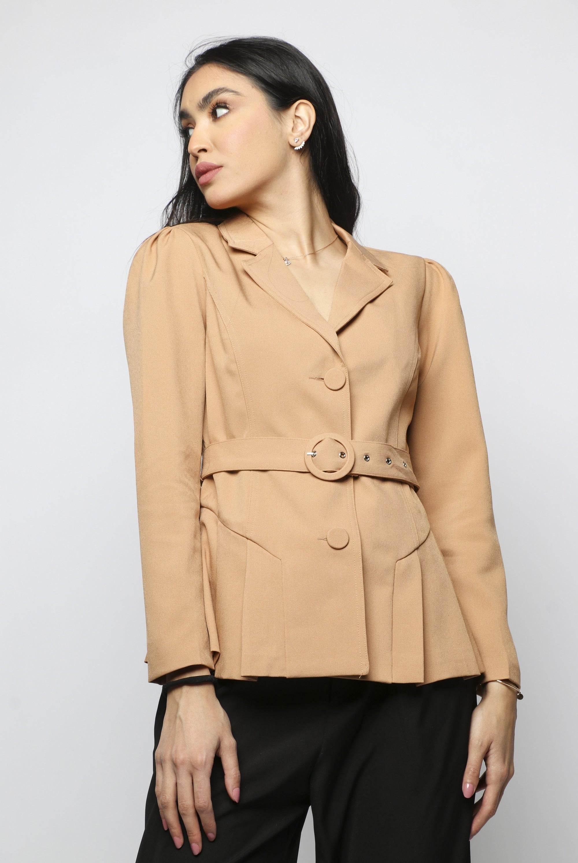 نتشي جاكيت رسمي بأزرار أمامية وحزام وياقة كم طويل نسائي