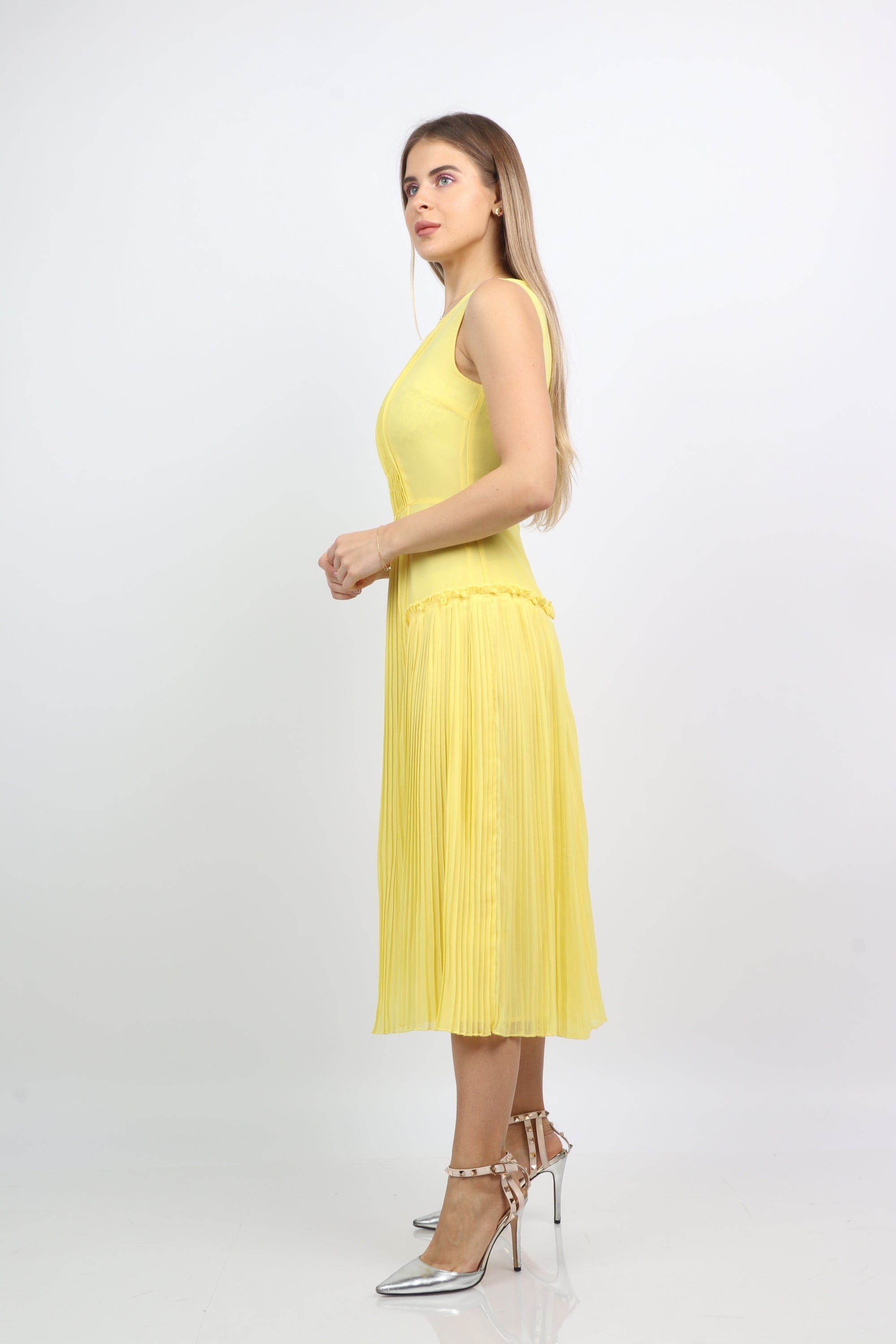 نتشي فستان ميدي بيليسيه سادة فتحة صدر مربعة بدون كم