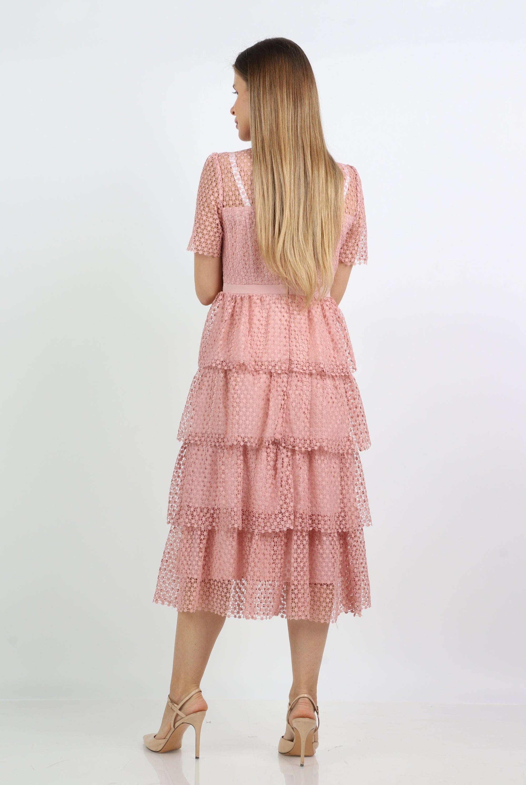 نتشي فستان ميدي دانتيل كشكش بكم قصير