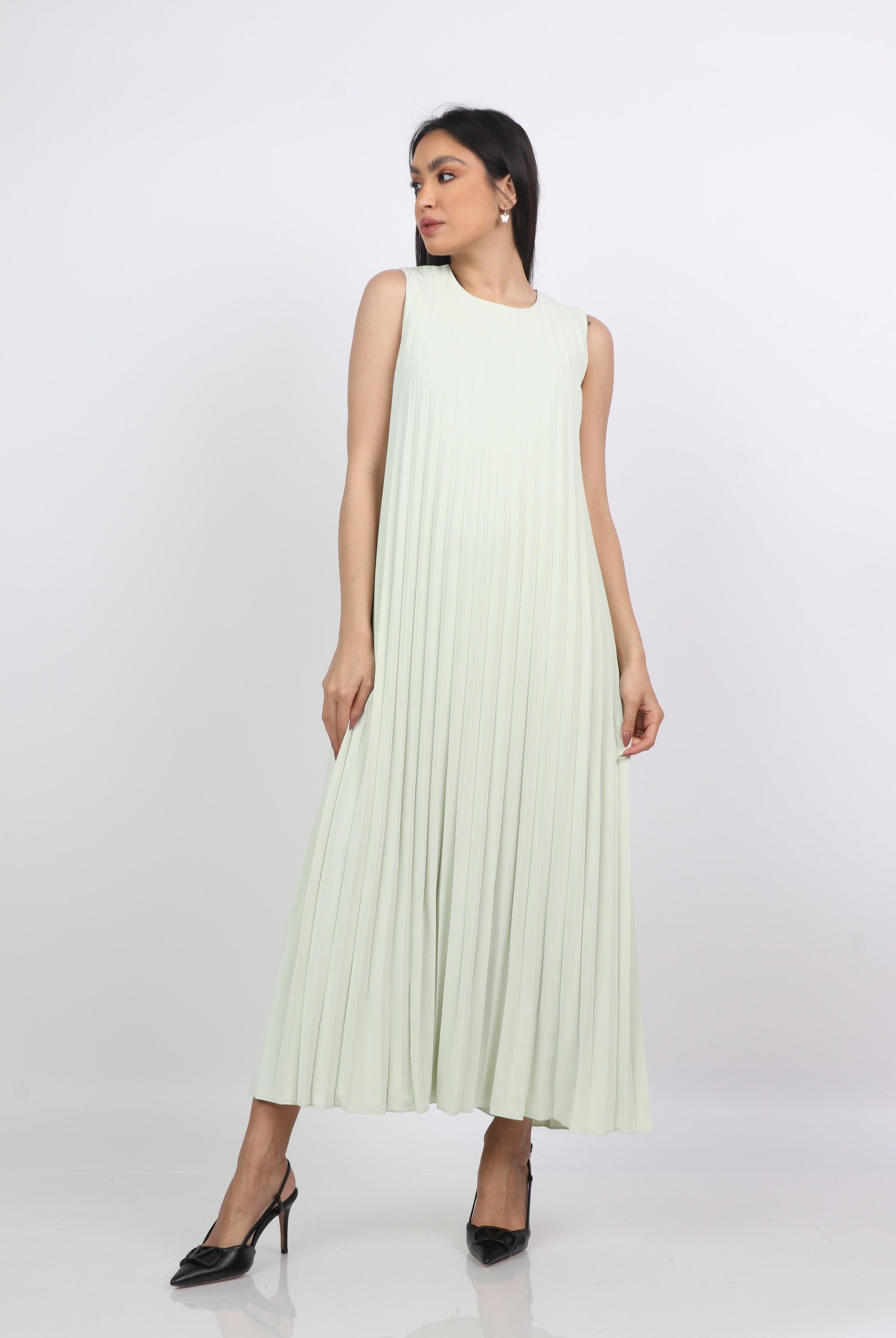 نتشي فستان طويل سهرة بليسيه سادة بدون كم