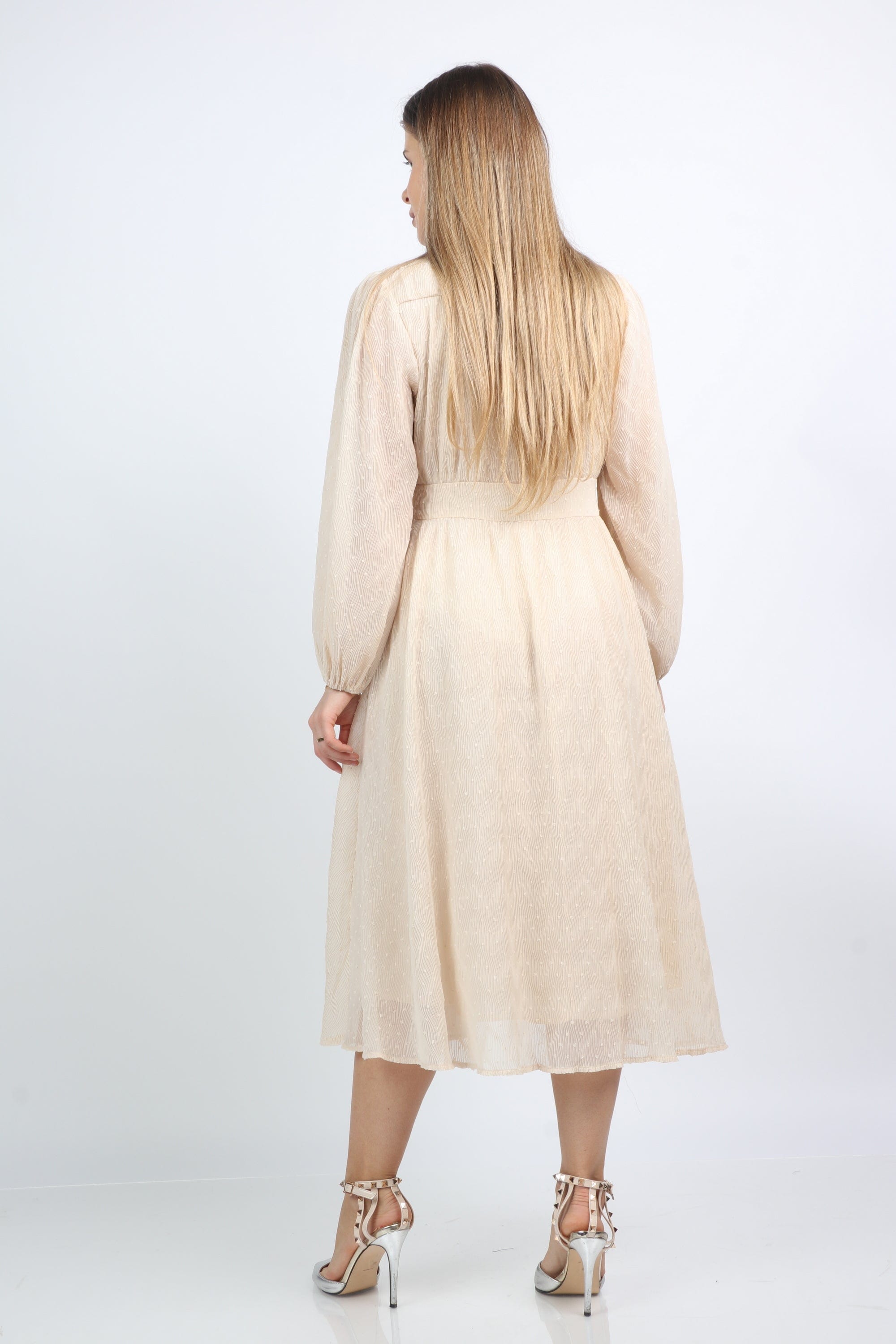 ูุชุดู ูุณุชุงู ู
ูุฏู ุจุฎุตุฑ ุถูู ุจุฃูู
ุงู
ุทูููุฉ ู
ูููุดุฉ