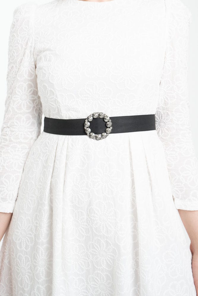 نتشي حزام بتوكة دائرية منقوشة أسود