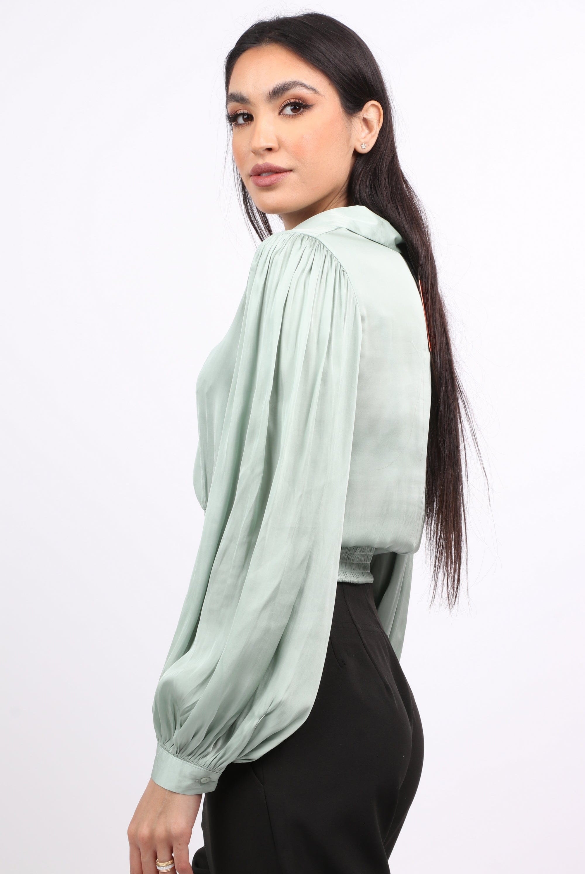 نتشي بلوزة كروب توب ستان كم طويل بف نسائي