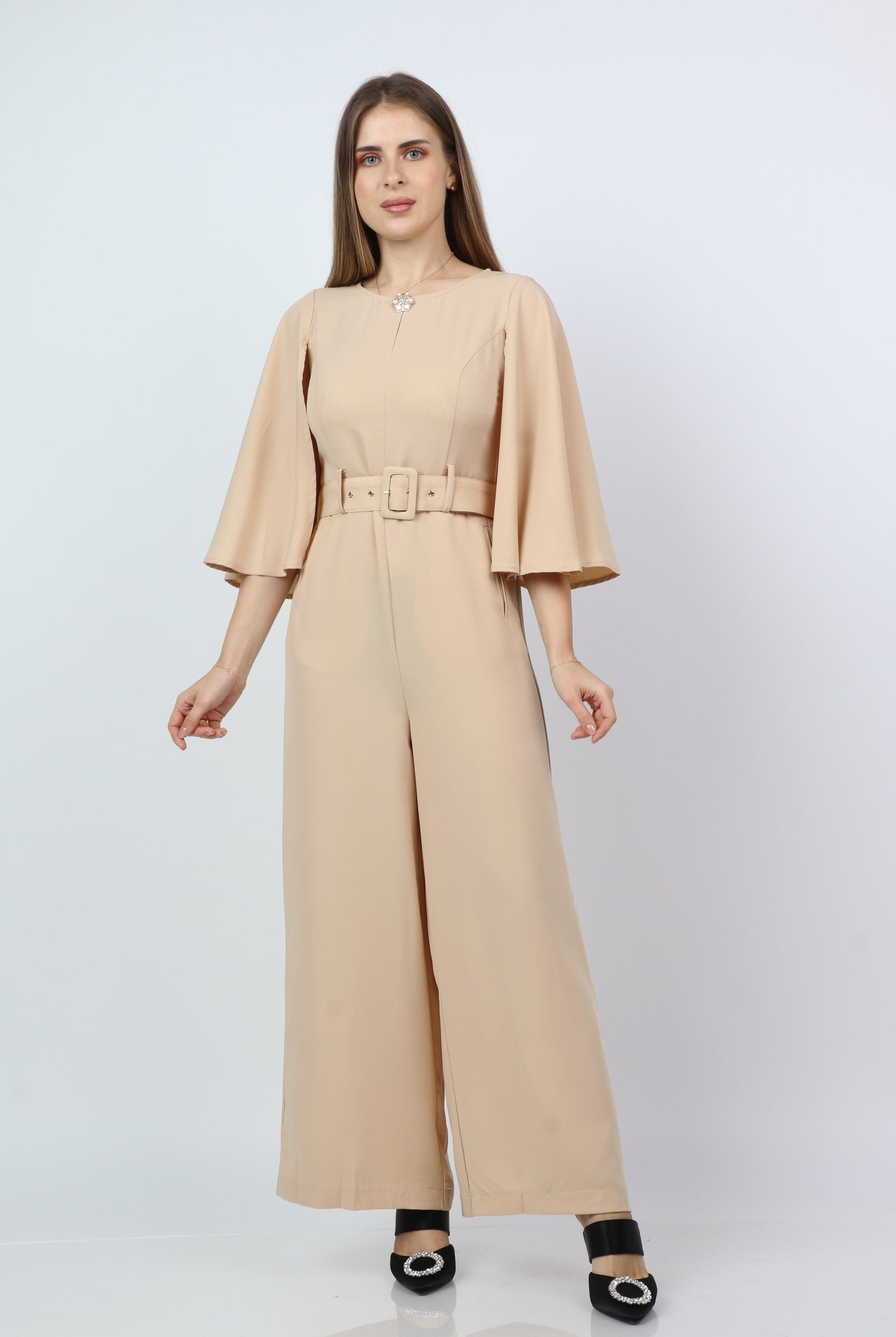 نتشي جمبسوت سادة كم طويل مفتوح وبنطال طويل واسع نسائي