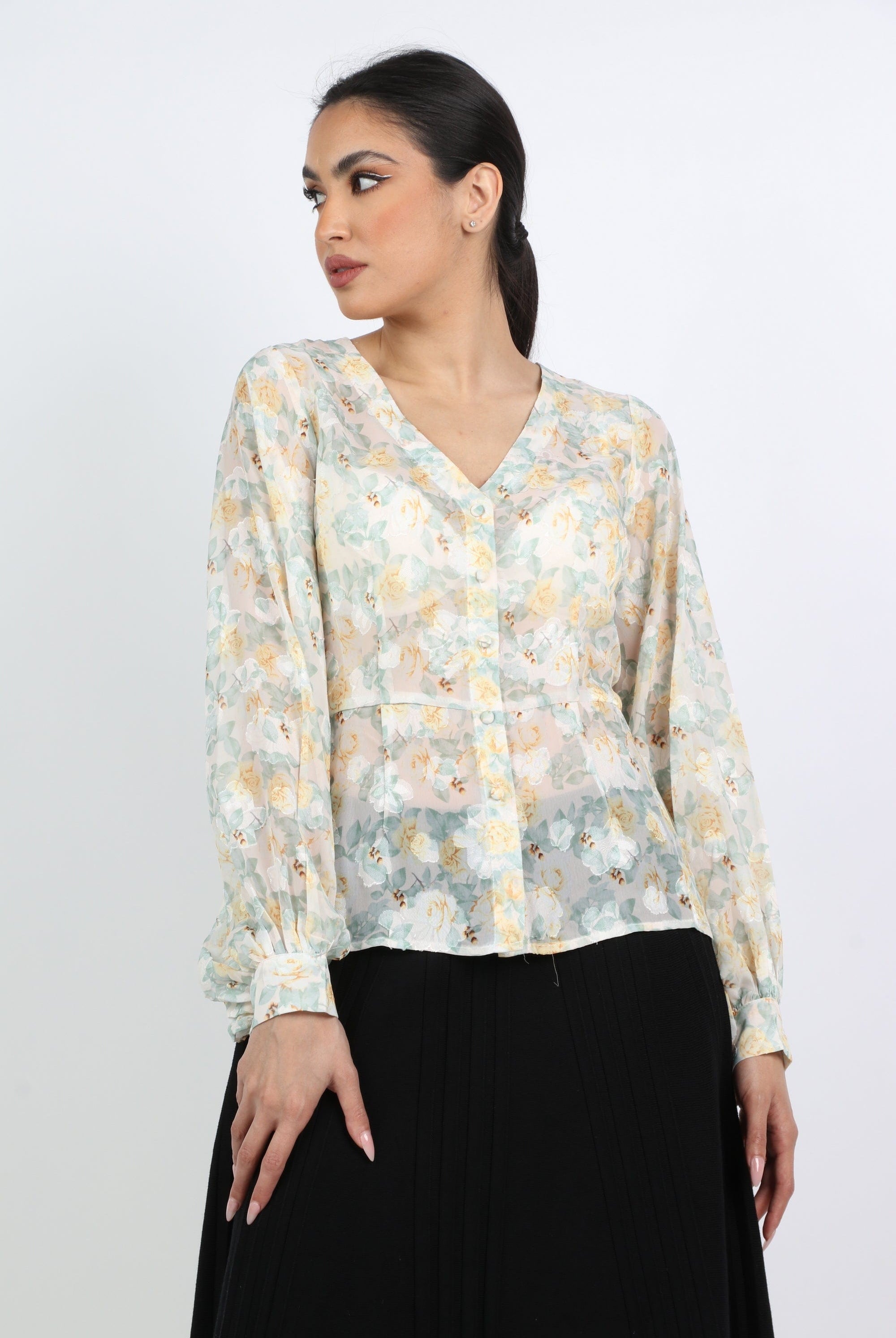 نتشي قميص مشجر نسائي بأكمام طويلة