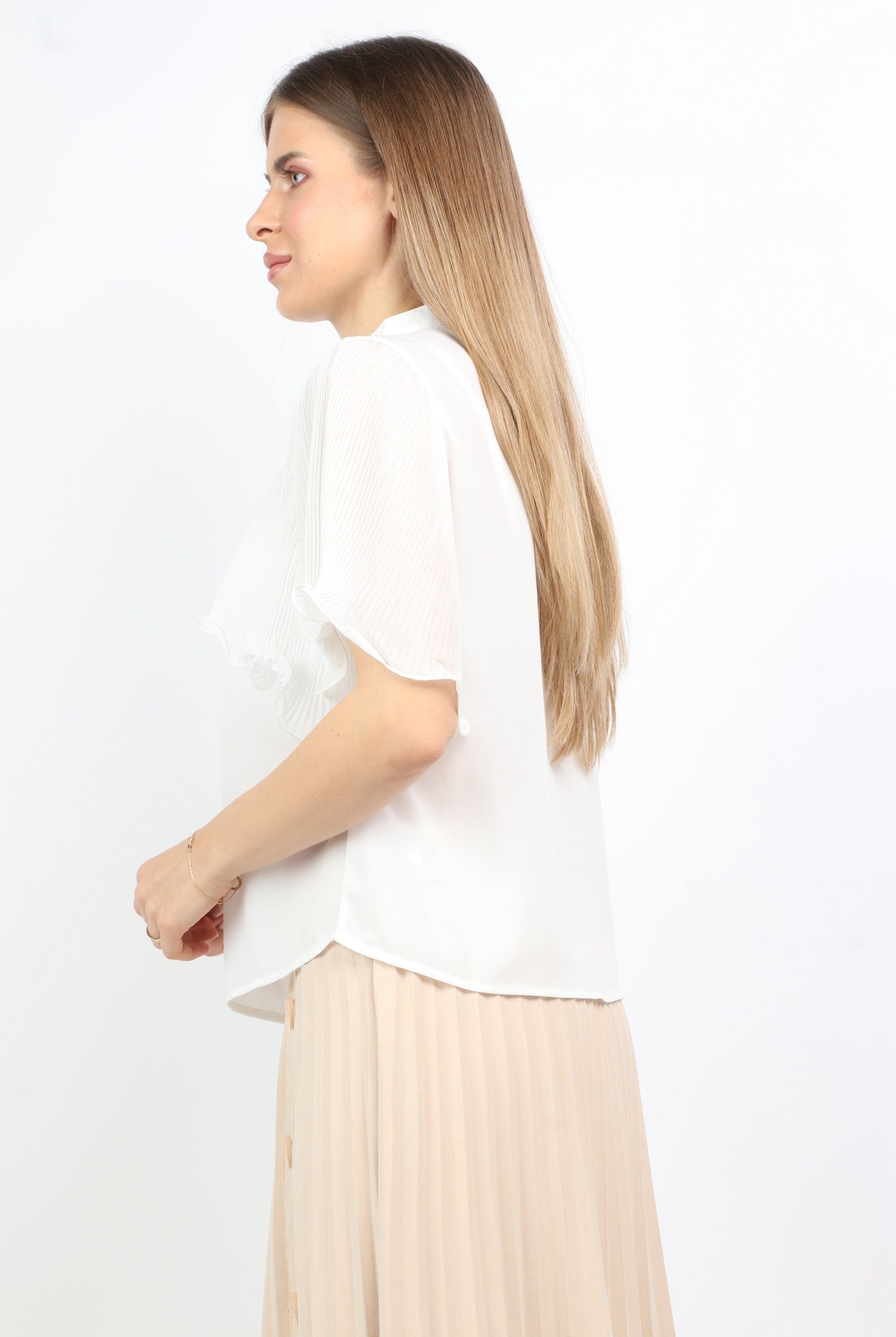 نتشي بلوزة قصيرة بطبقة كشكشة كم قصيرة نسائي