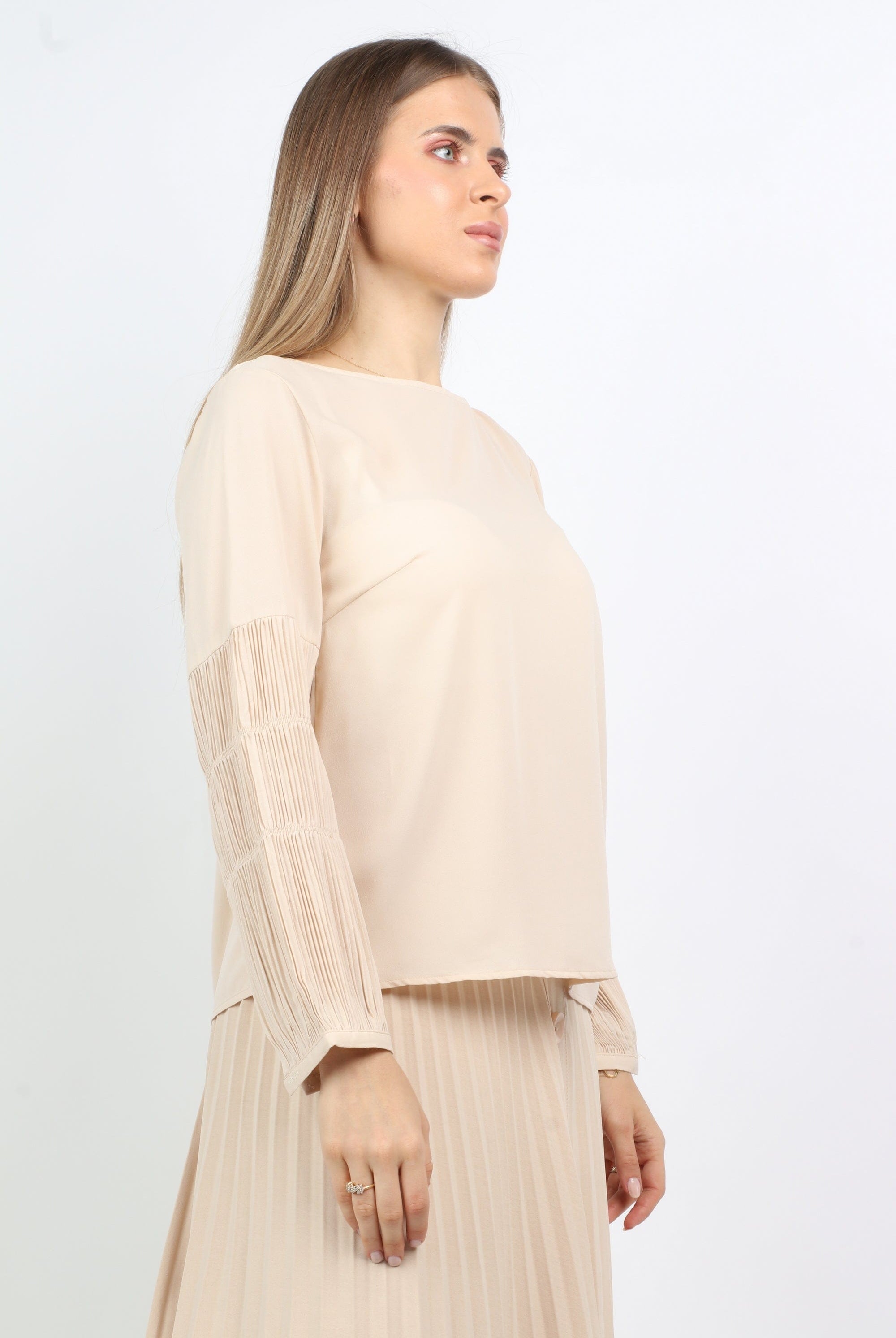 نتشي قميص نسائي برقبة دائرية أوفر سايز كم طويل بف نسائي