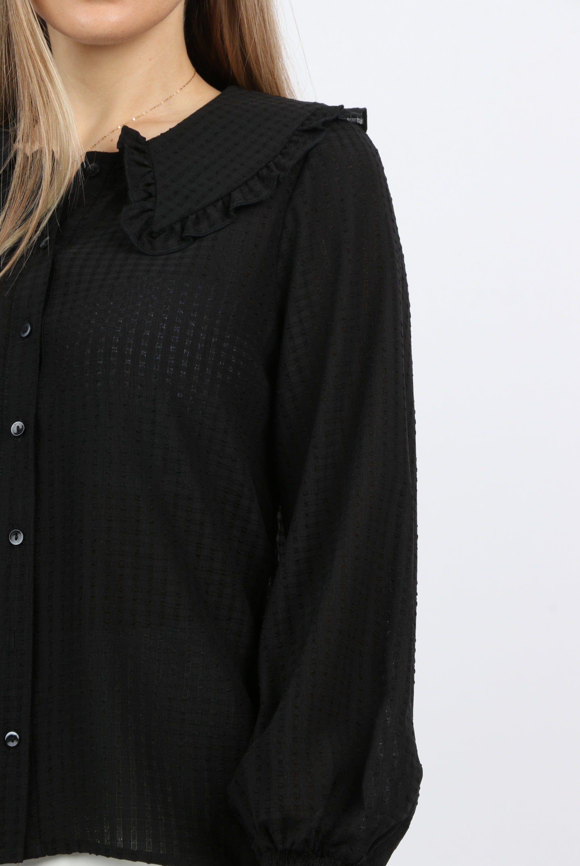 نتشي بلوزة كلاسيك مخصرة بتطريز على الجانبين كم طويل منفوخ نسائي