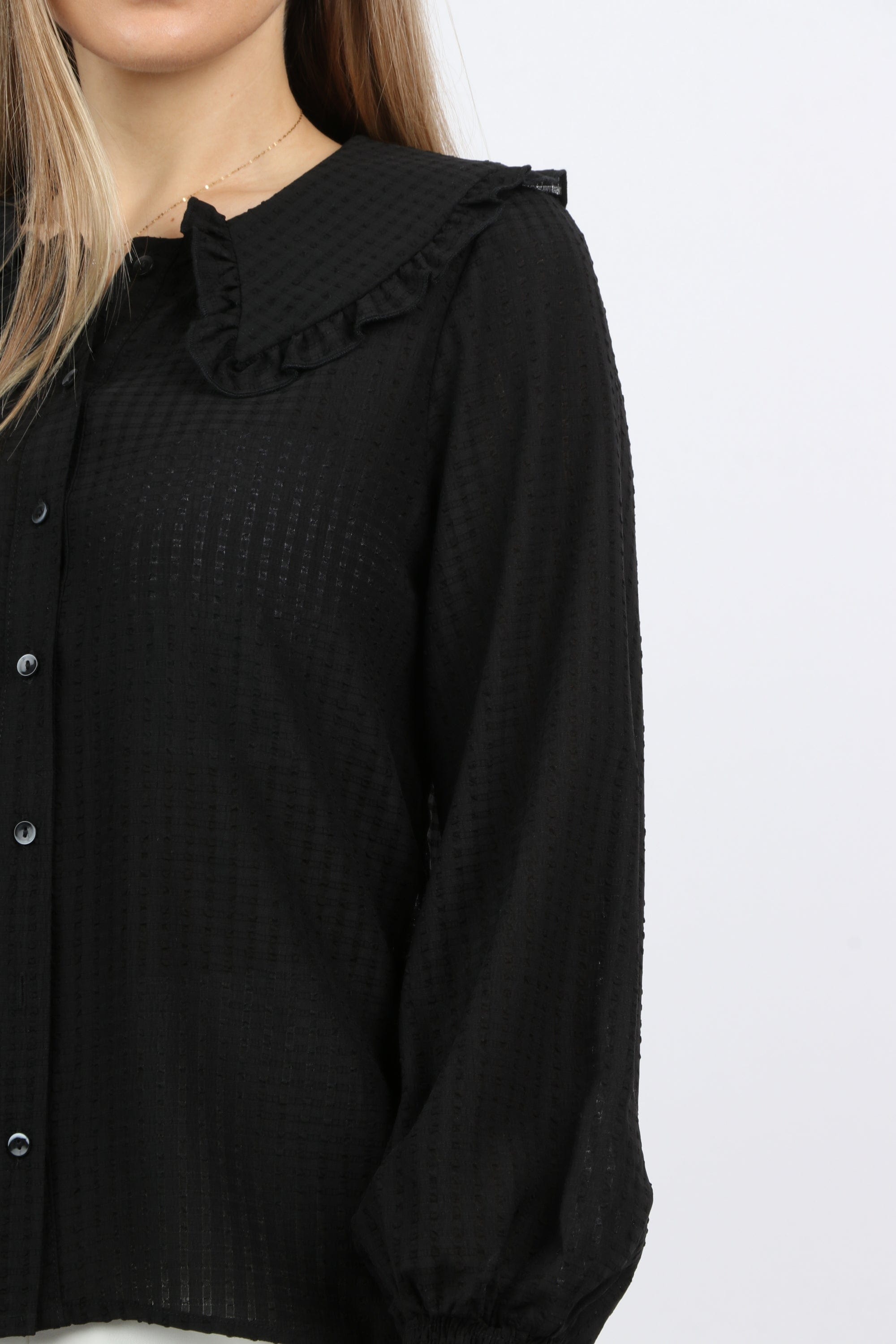 نتشي بلوزة كلاسيك مخصرة بتطريز على الجانبين كم طويل منفوخ نسائي