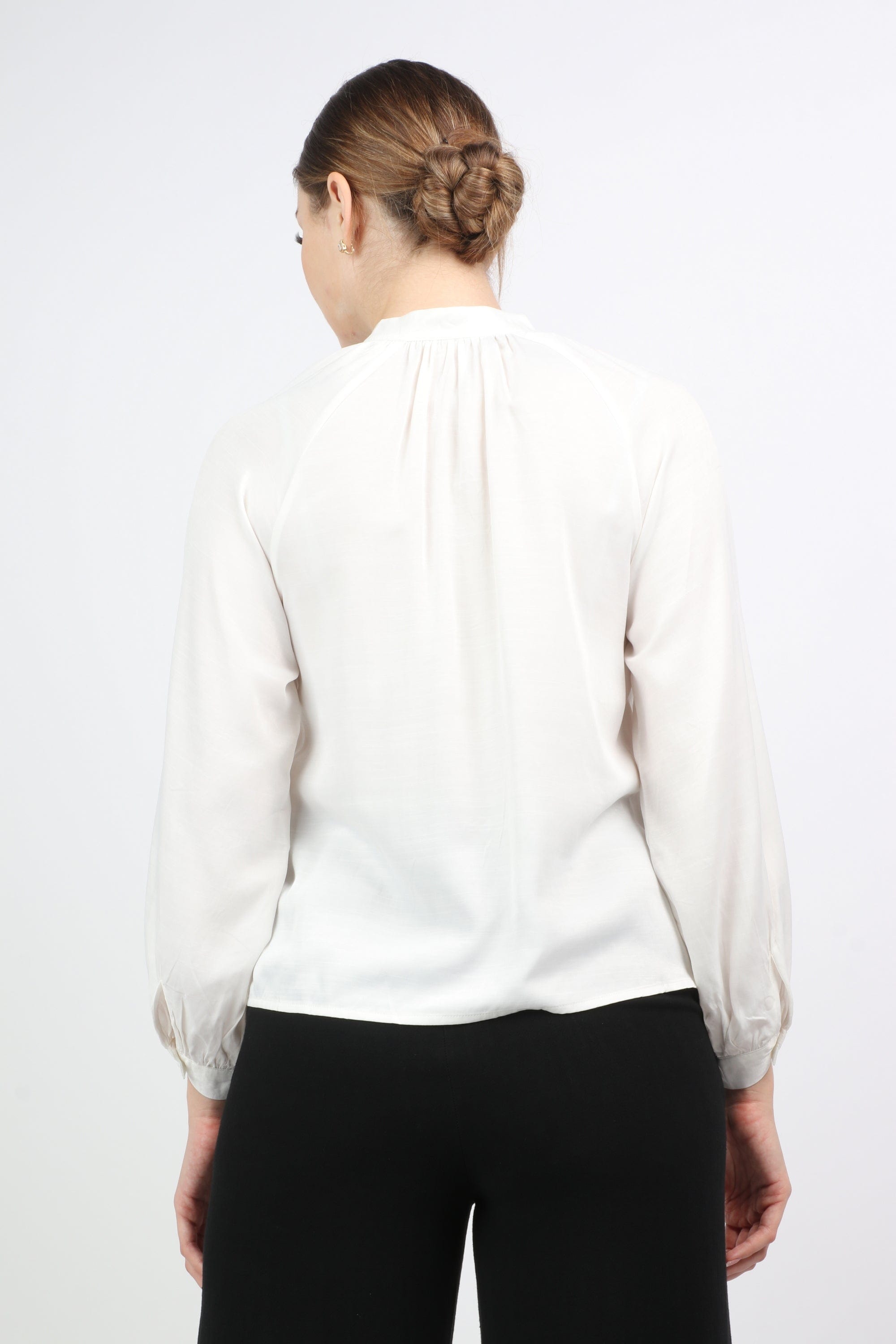 نتشي بلوزة رسمي بأزرار أمامية وكم طويل نسائي