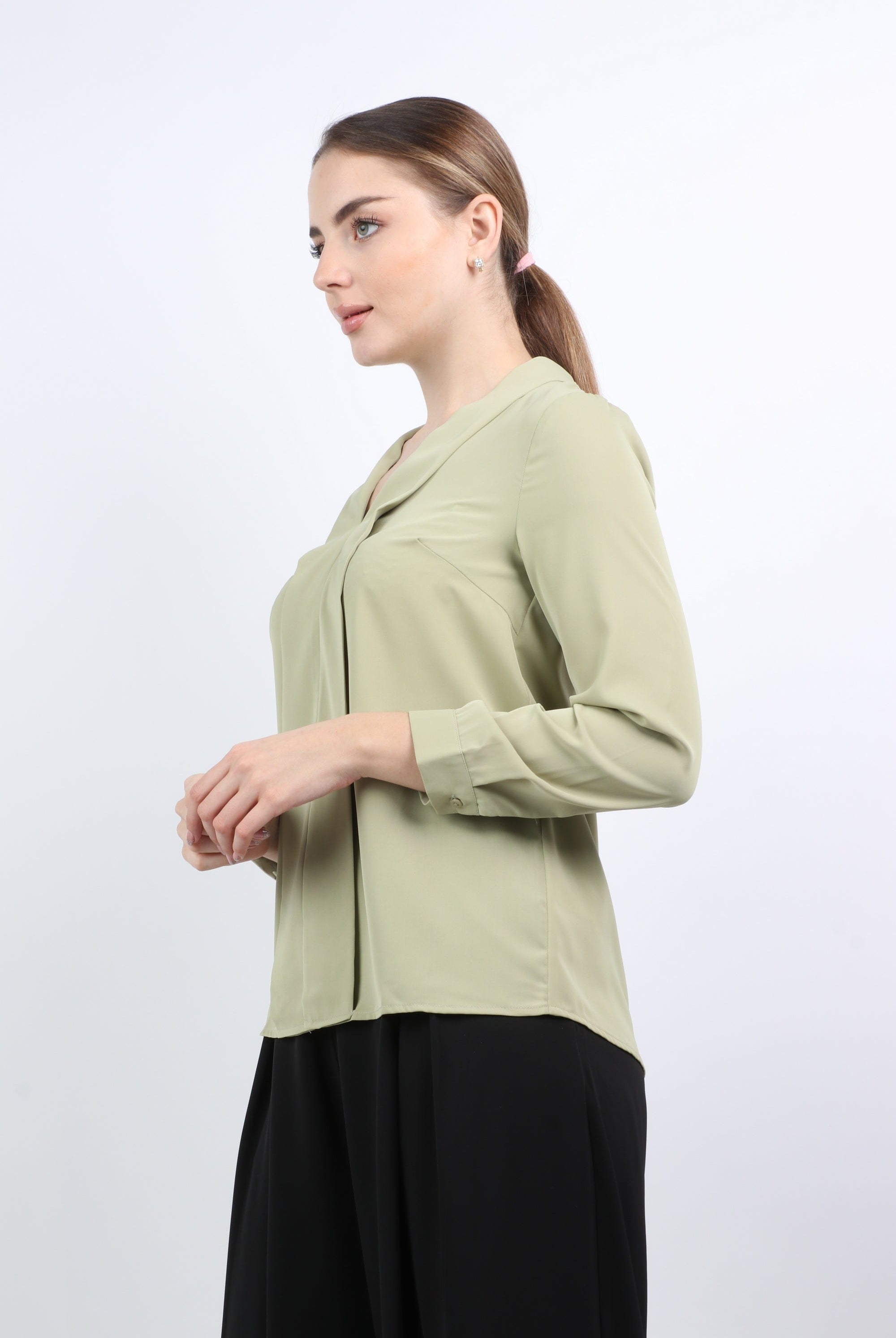 نتشي قميص سادة بكسرتين كم طويل نسائي