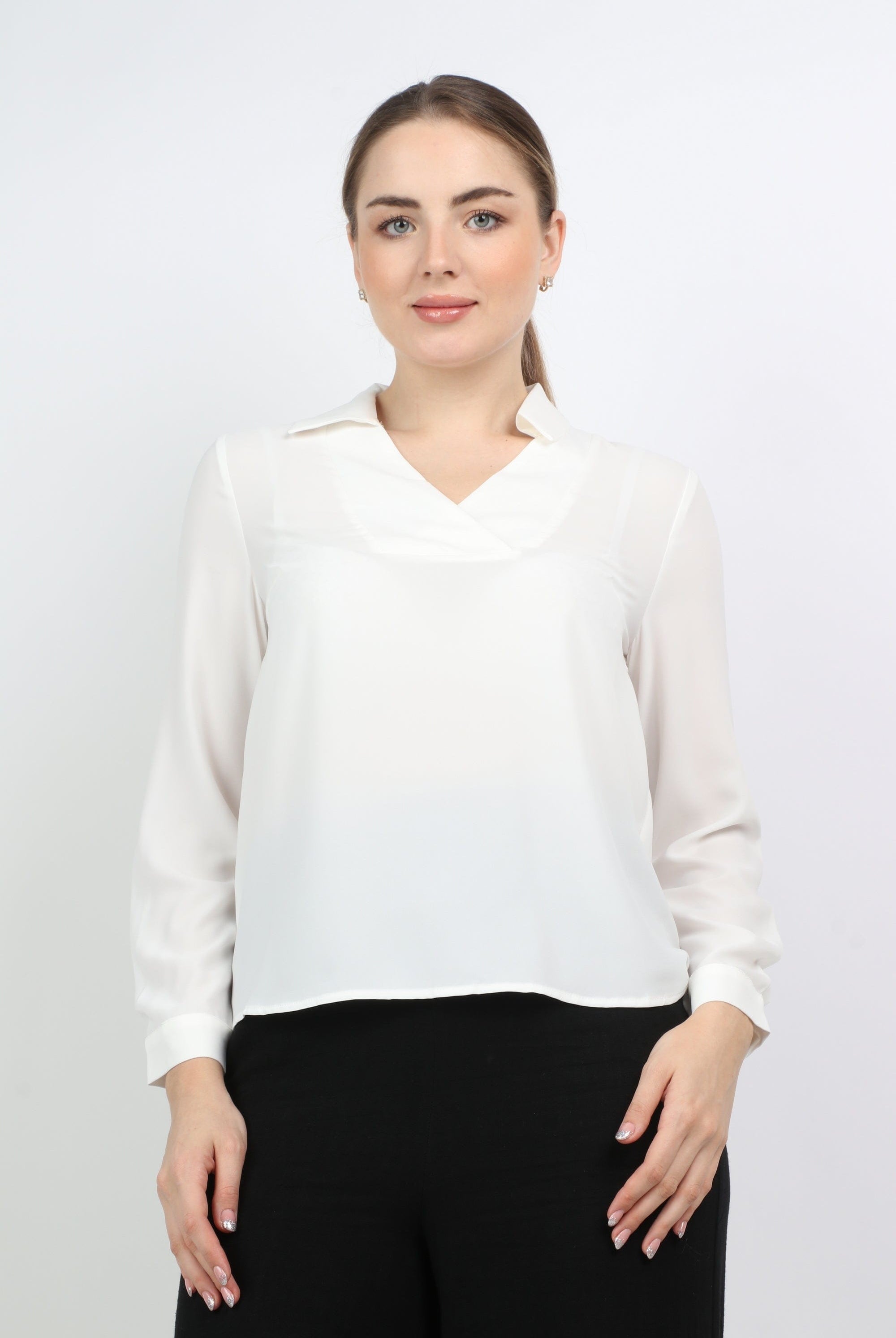 نتشي بلوزة سادة سبعة بياقة وكم طويل نسائي