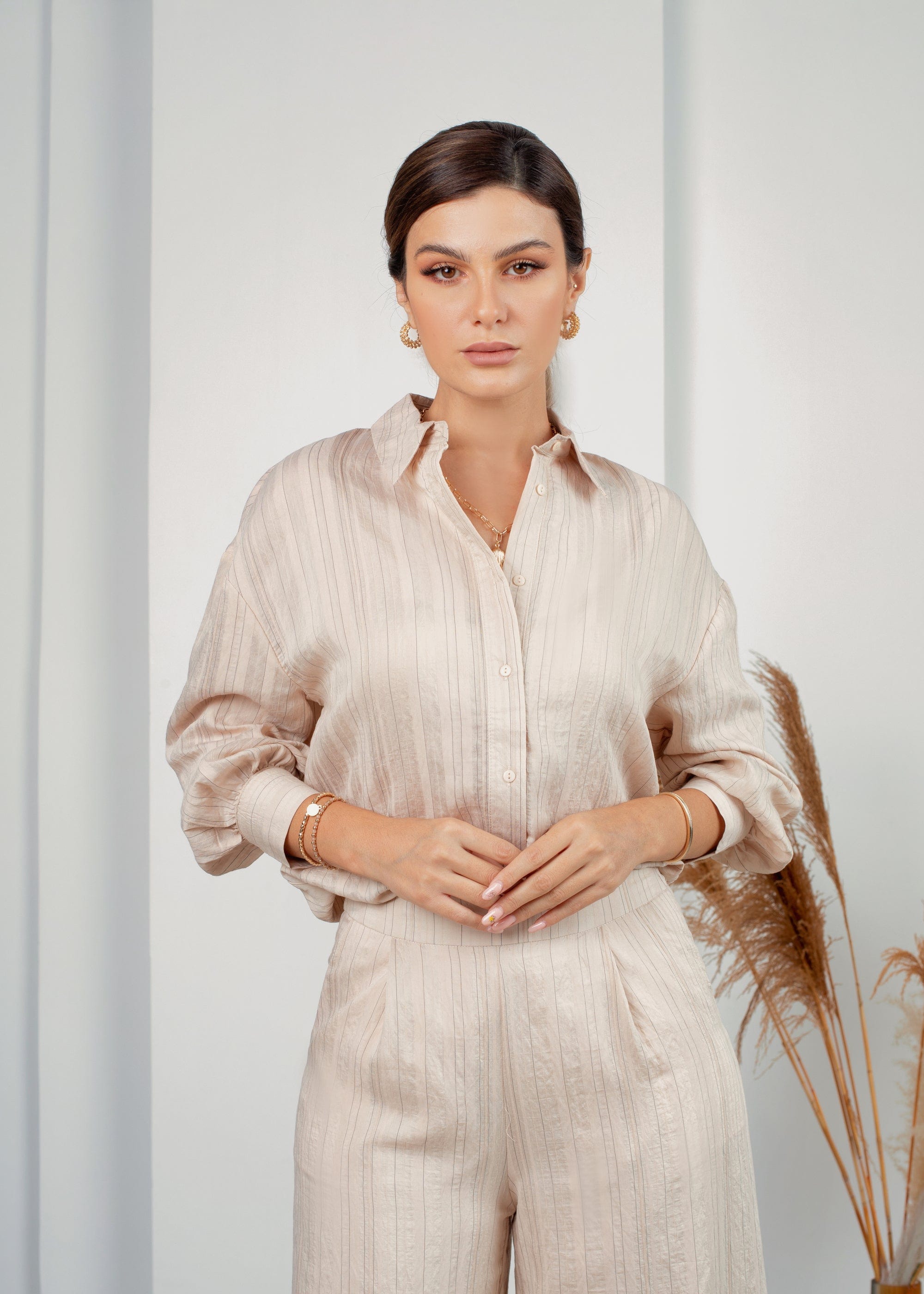 نتشي قميص مقلم كلاسيك كم طويل نسائي