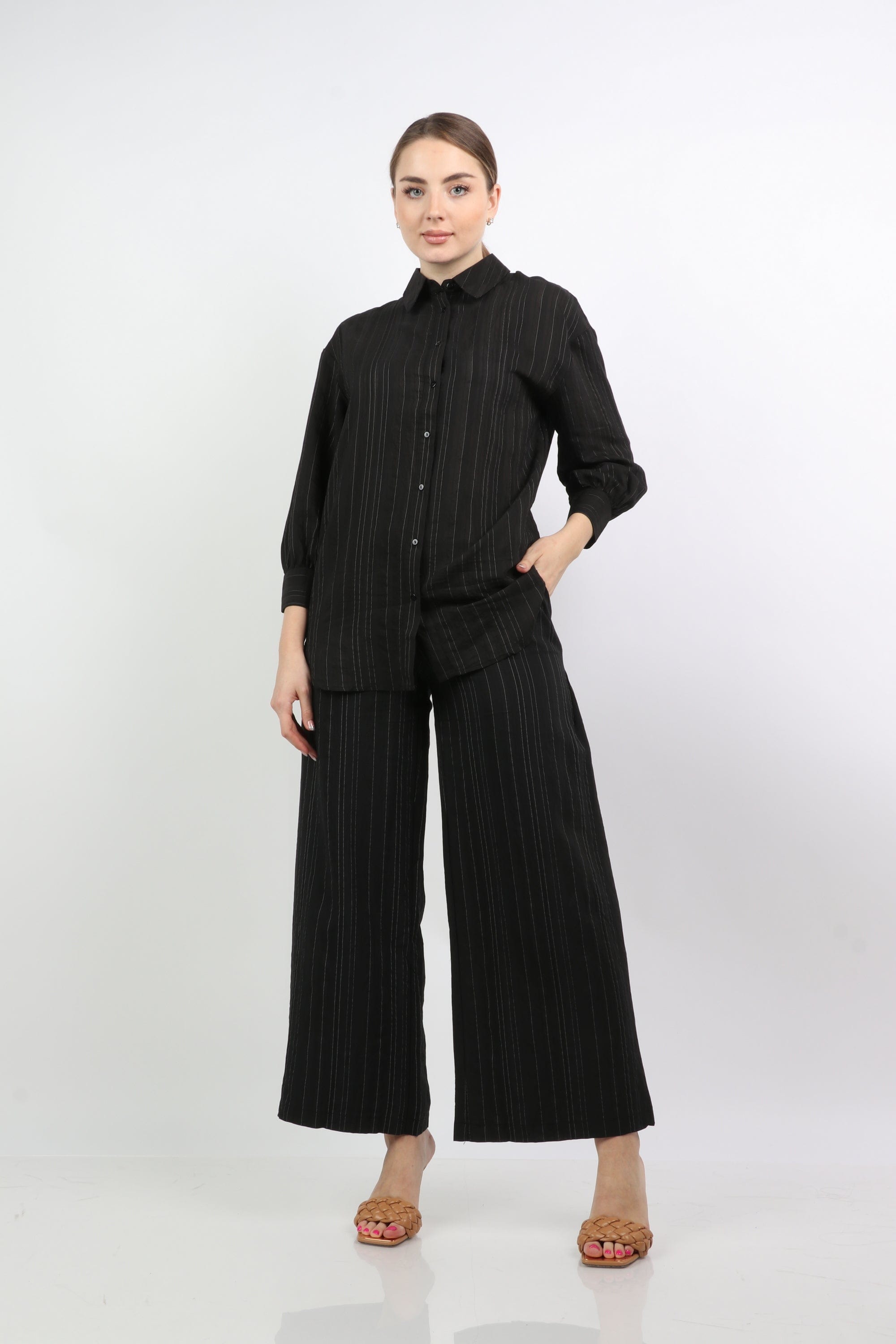 نتشي قميص مقلم كلاسيك كم طويل نسائي