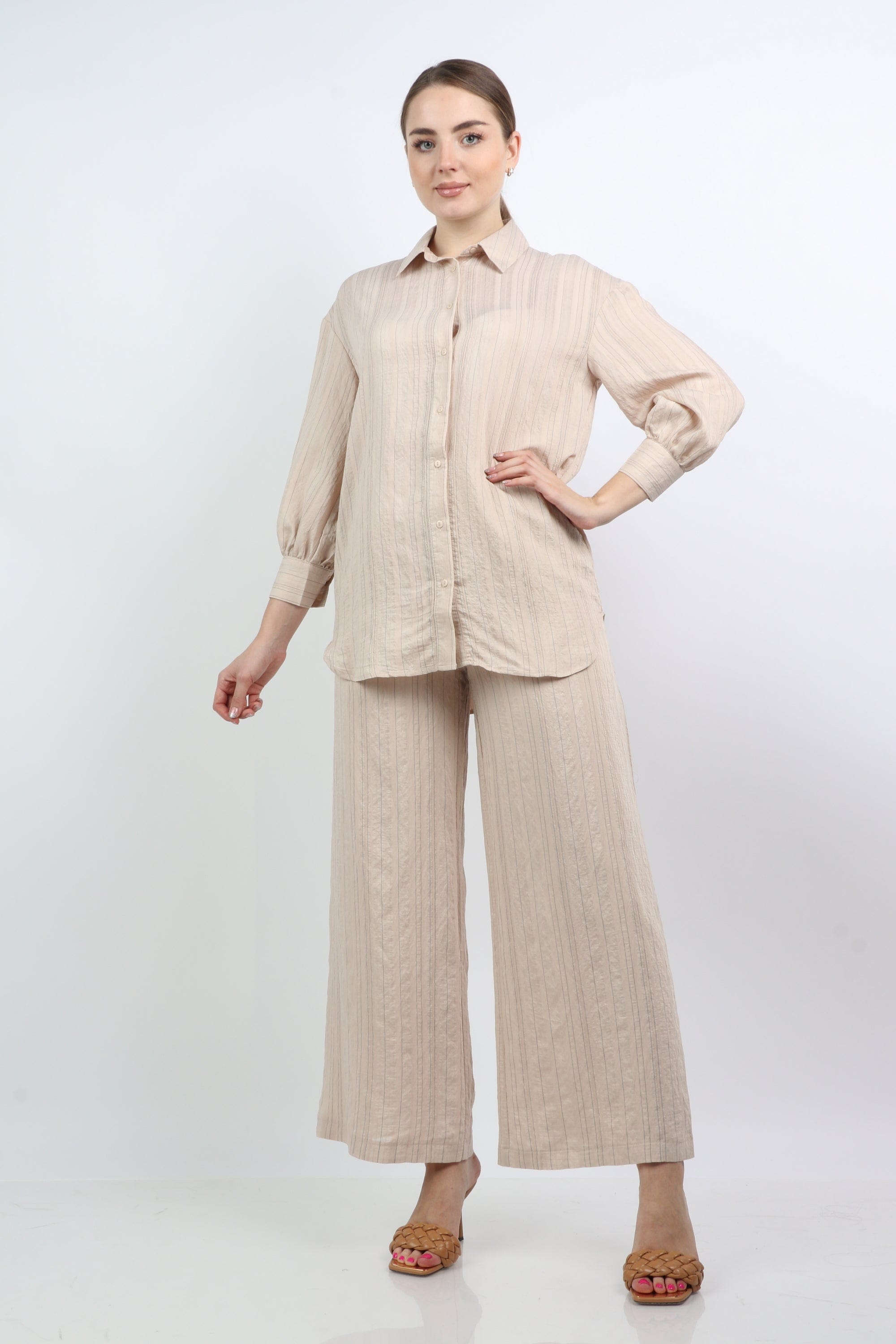 نتشي قميص مقلم كلاسيك كم طويل نسائي