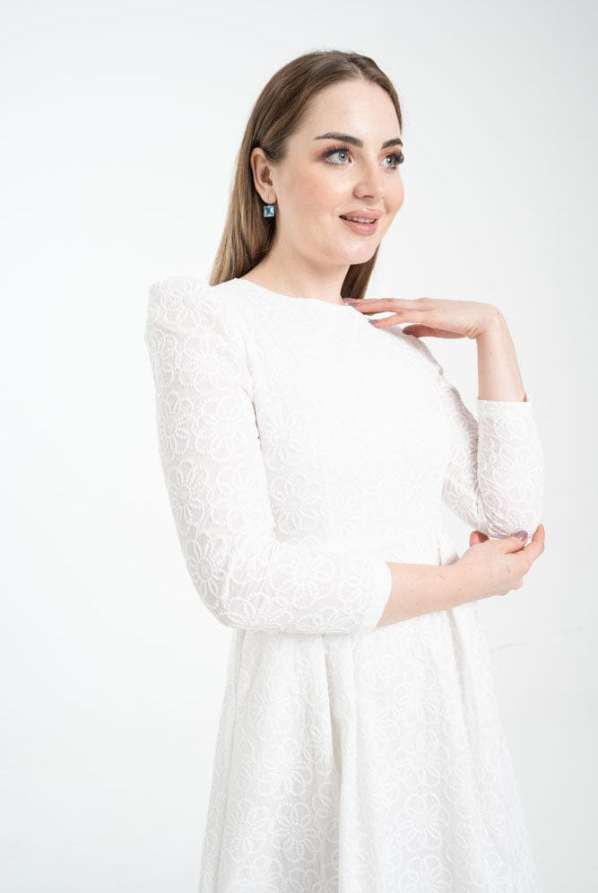 نتشي فستان ميدي بأكمام طويلة ومنفوخة