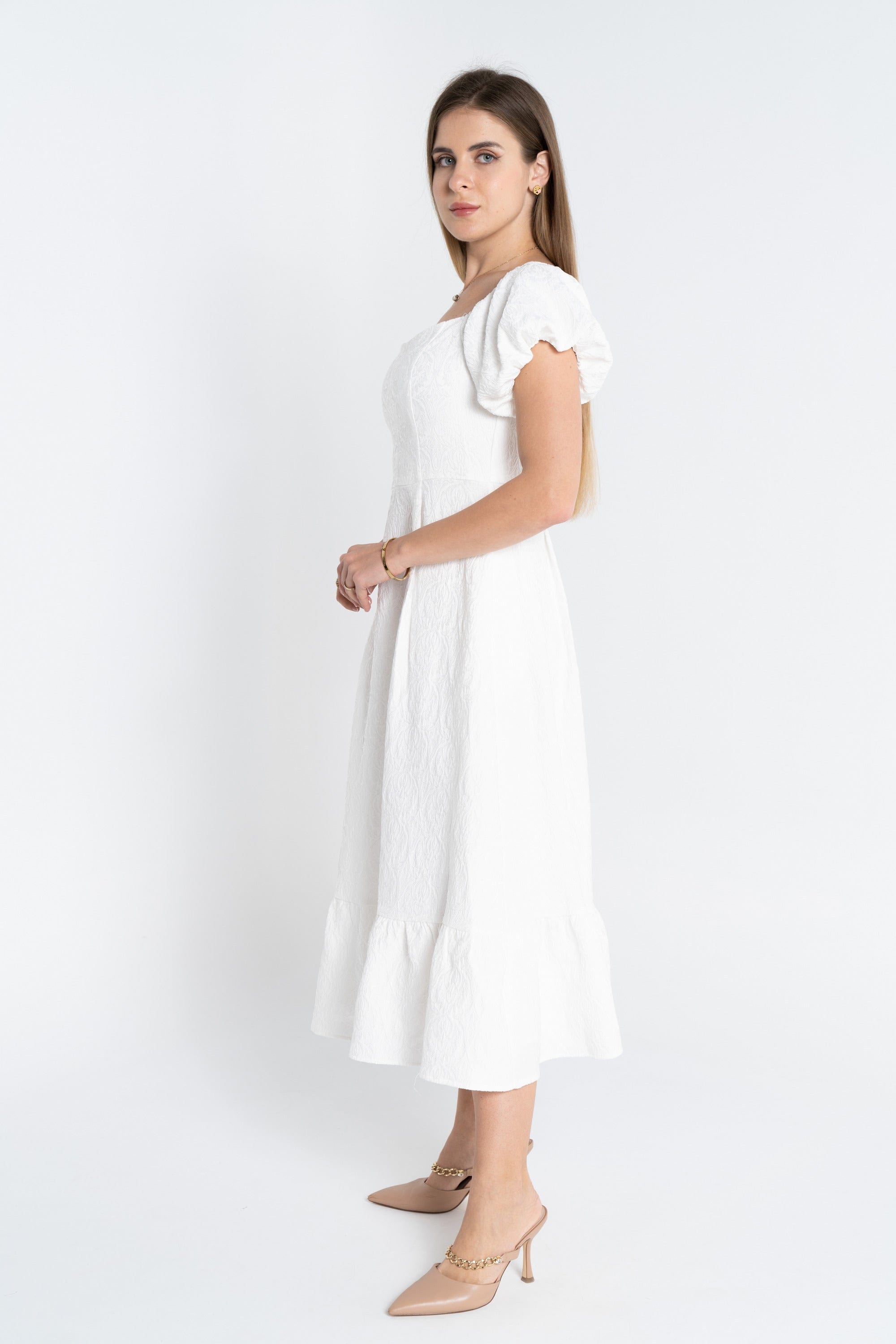 نتشي فستان سهرة ميدي بياقة مربعة وكم قصير بف نسائي