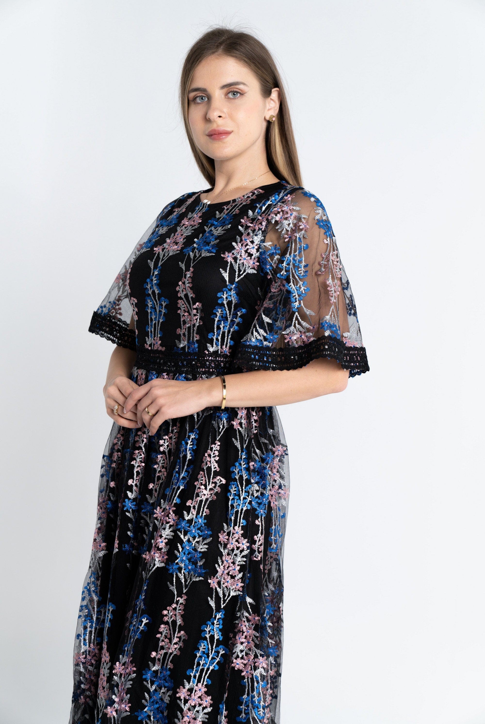 نتشي فستان ميدي مطرز شفاف مبطن نسائي