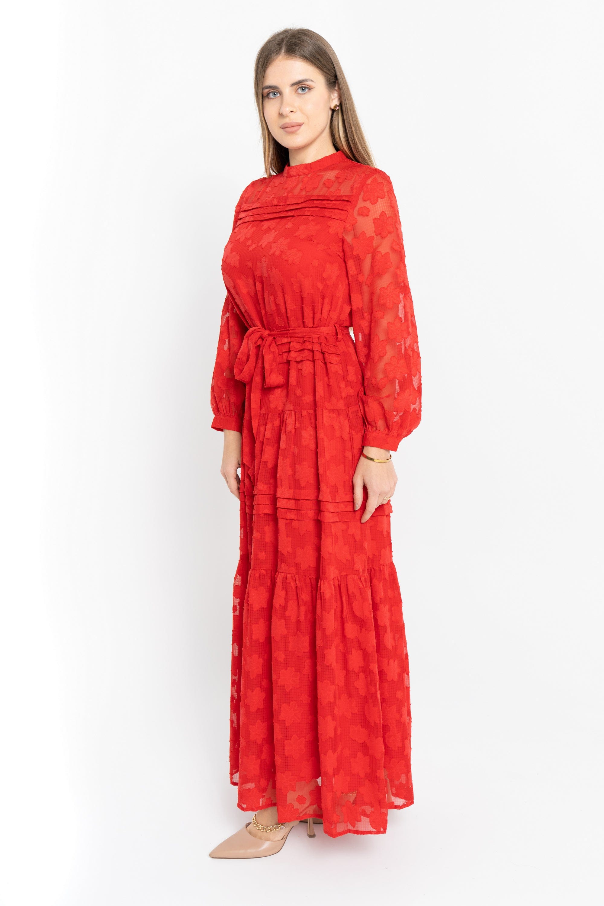 نتشي فستان ماكسي شفاف مخصر بحزام على الخصر كم طويل بف نسائي