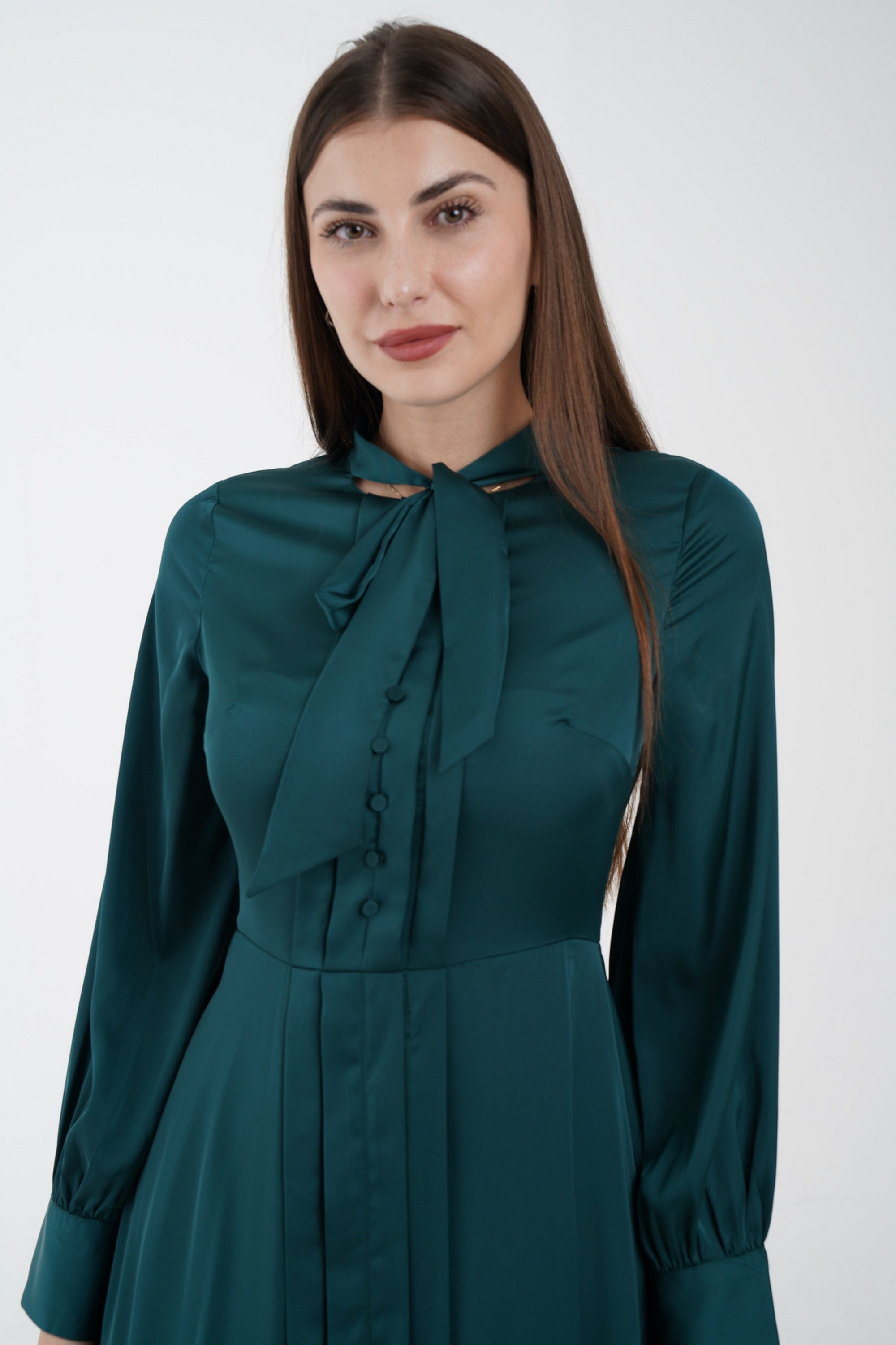 نتشي فستان ماكسي مخصر كلوش من أسفل وياقة فيونكة كم طويل نسائي