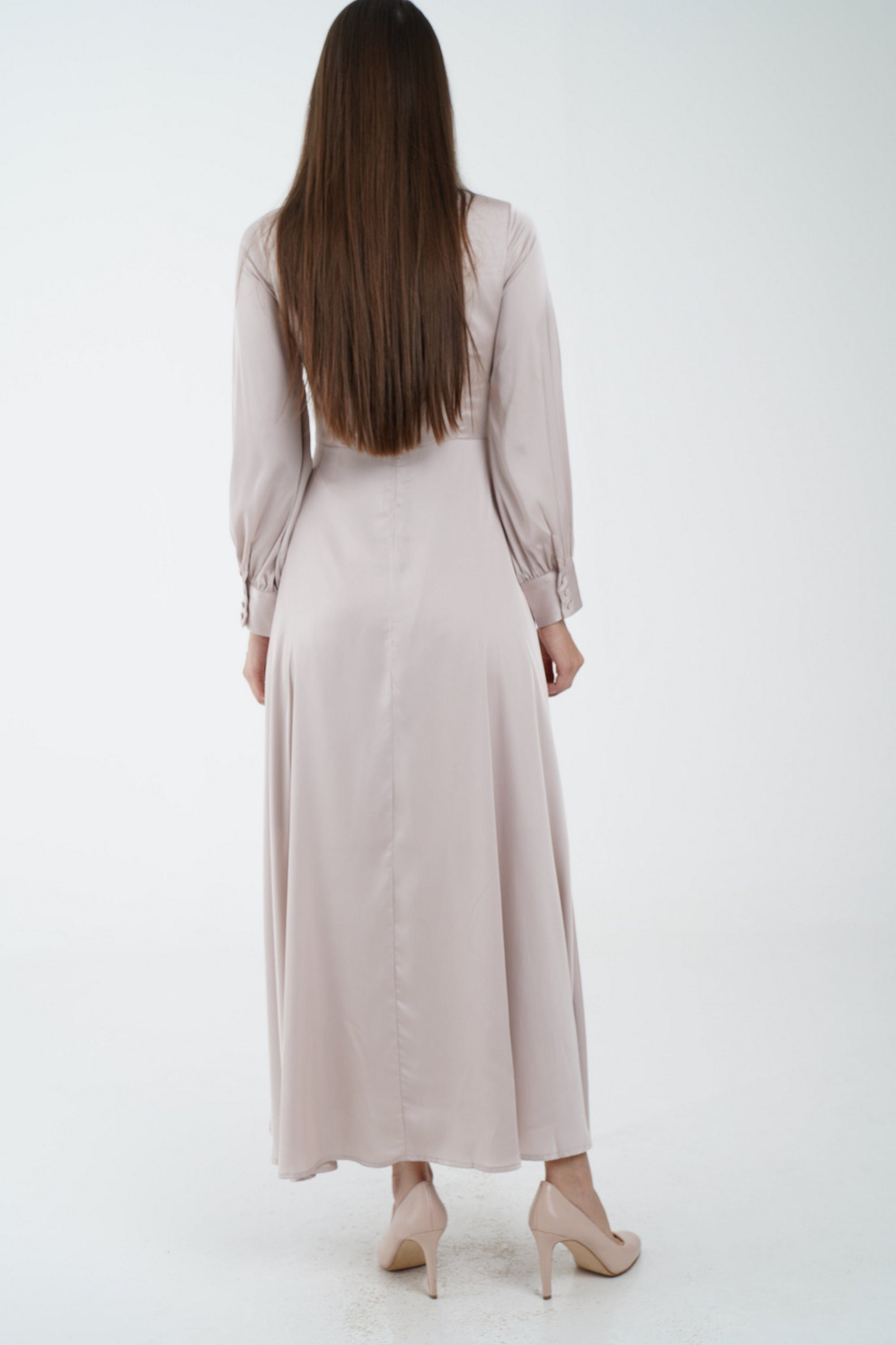 نتشي فستان ماكسي مخصر كلوش من أسفل وياقة فيونكة كم طويل نسائي