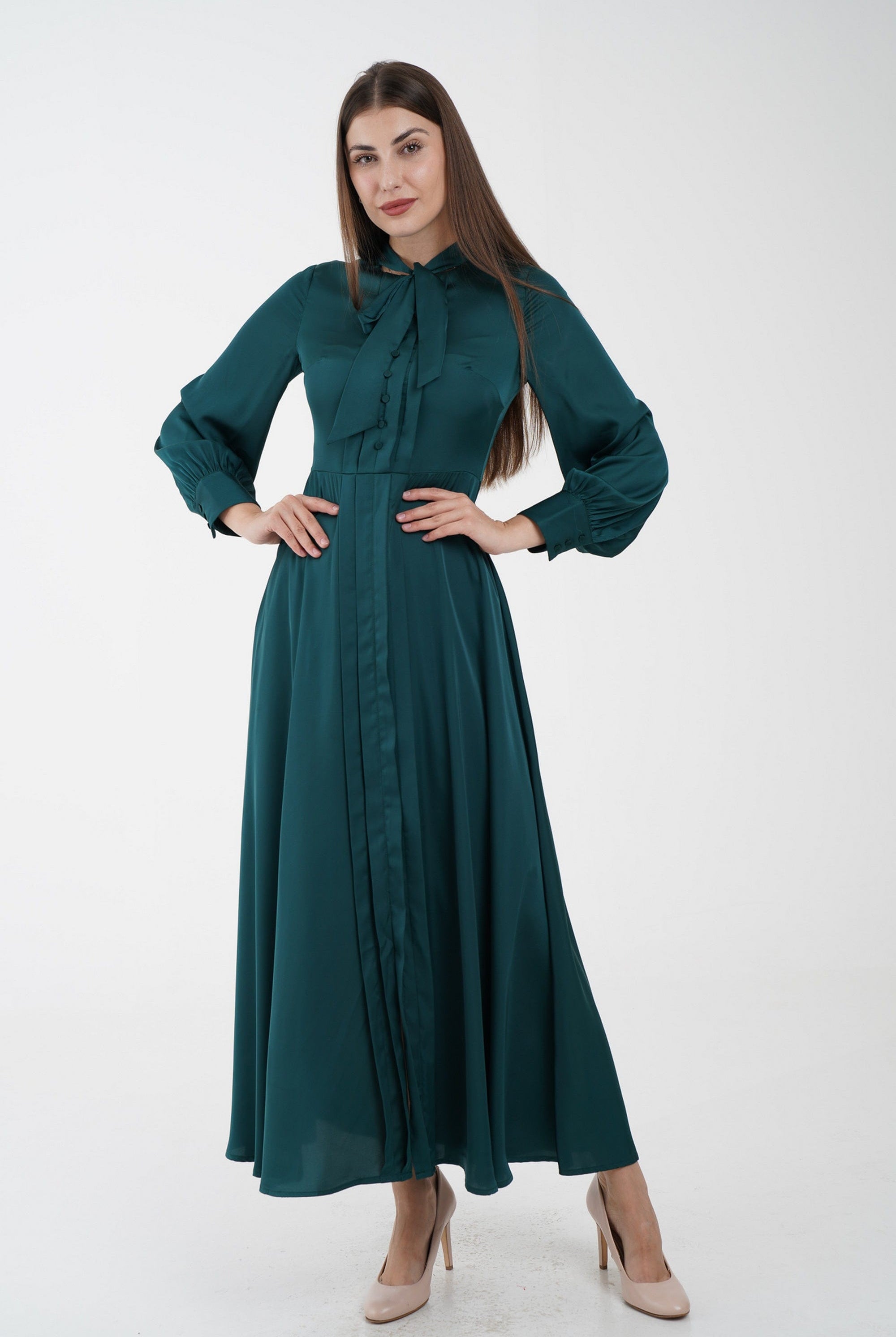 نتشي فستان ماكسي مخصر كلوش من أسفل وياقة فيونكة كم طويل نسائي