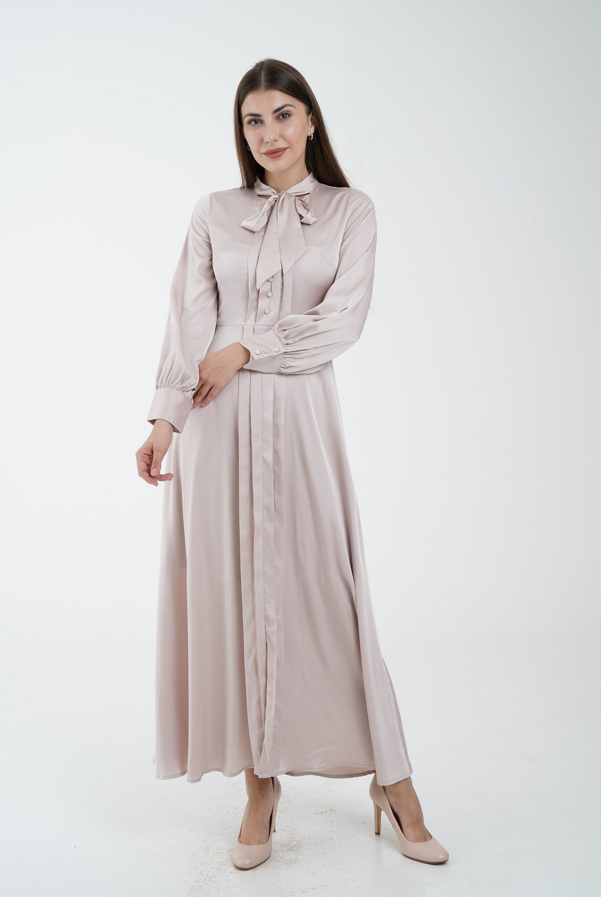 نتشي فستان ماكسي مخصر كلوش من أسفل وياقة فيونكة كم طويل نسائي