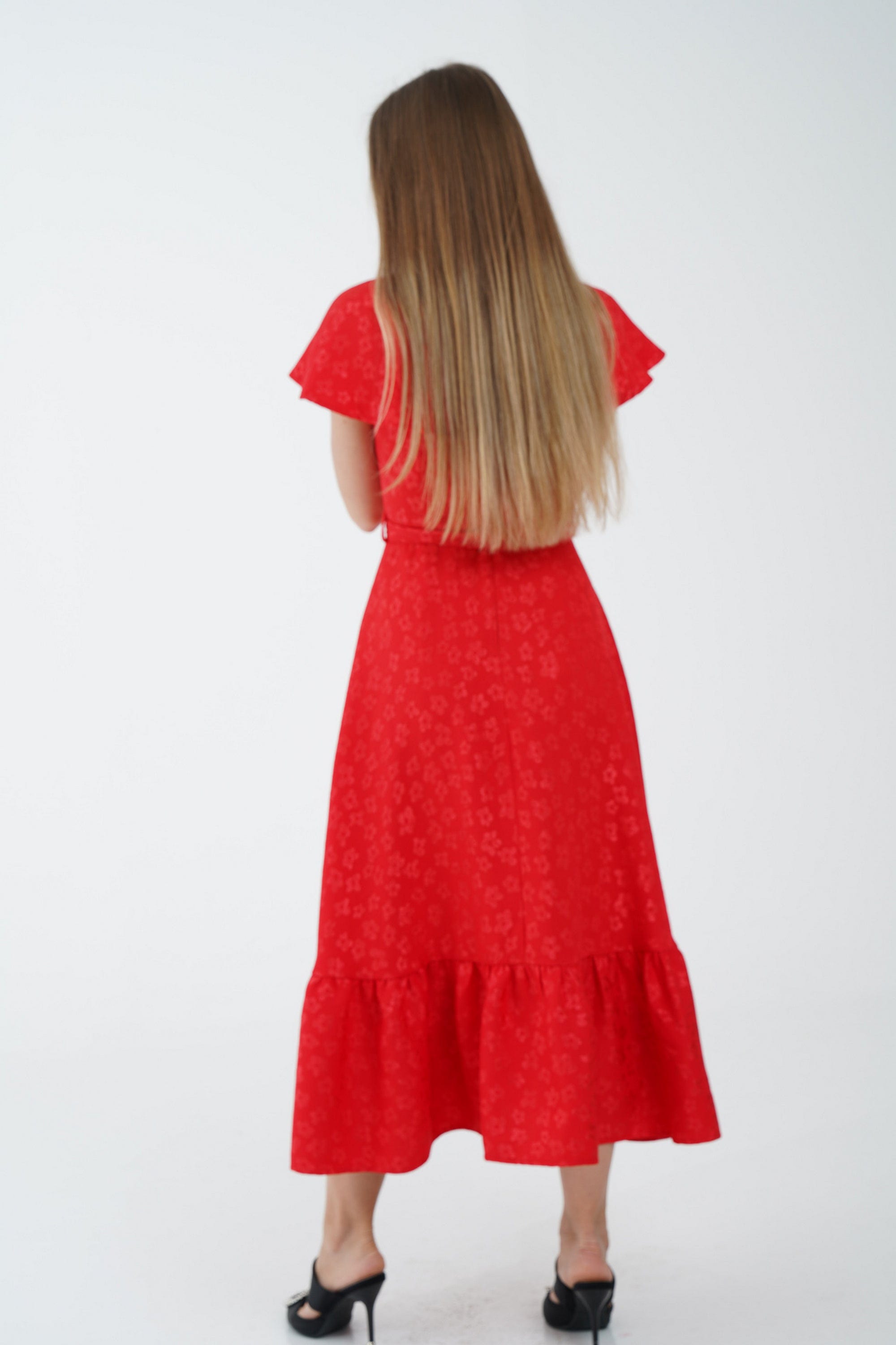 نتشي فستان ميدي أكمام قصير بنمط مزين برباط