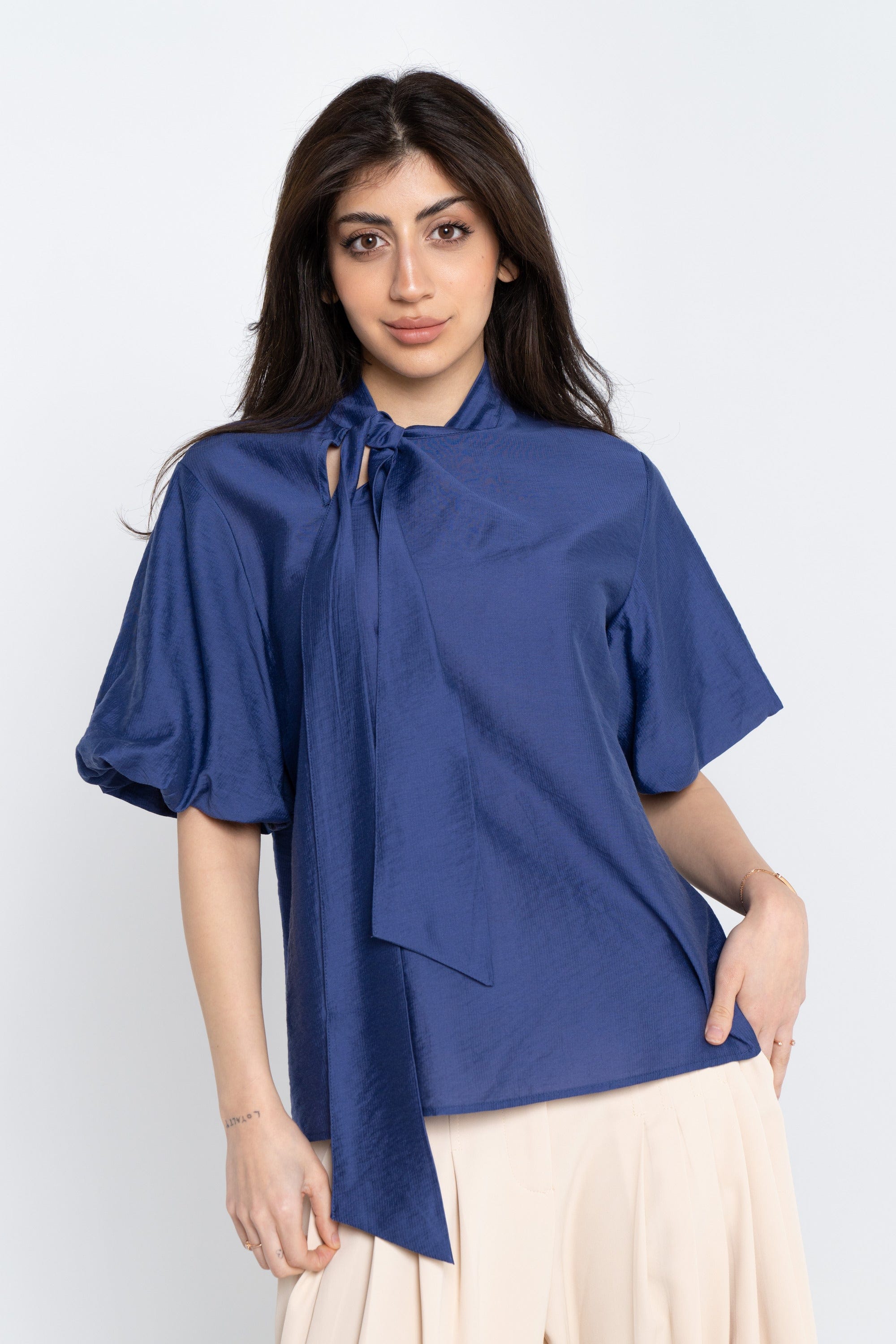 ูุชุดู ุจููุฒุฉ ุณุงุฏุฉ ูุณุงุฆู ูุต ูู
ุจู ู
ุน ูุงูุฉ ุนูู ุดูู ูููููุฉ