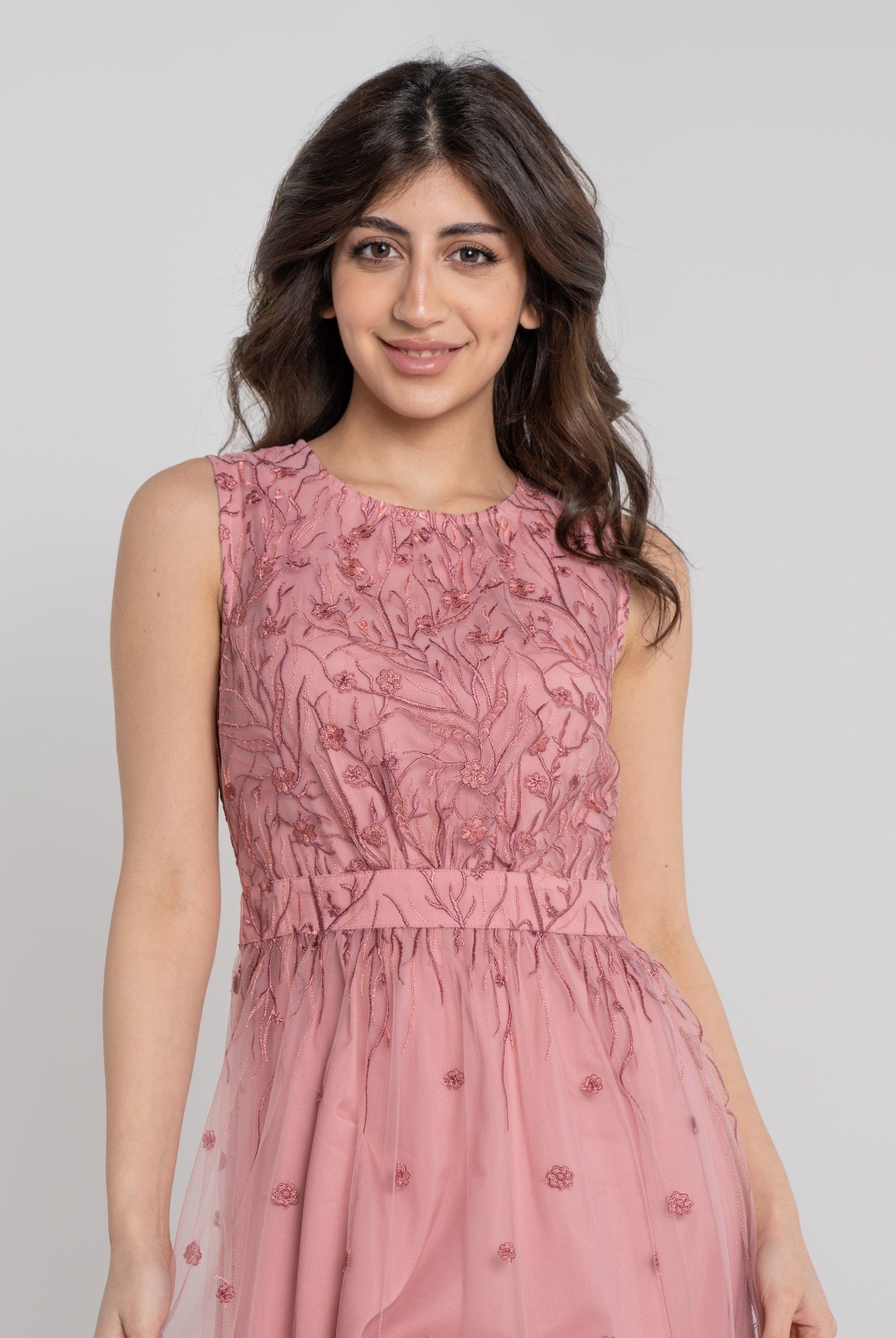 نتشي فستان ميدي مطرز مخصر كت برقبة دائرية نسائي