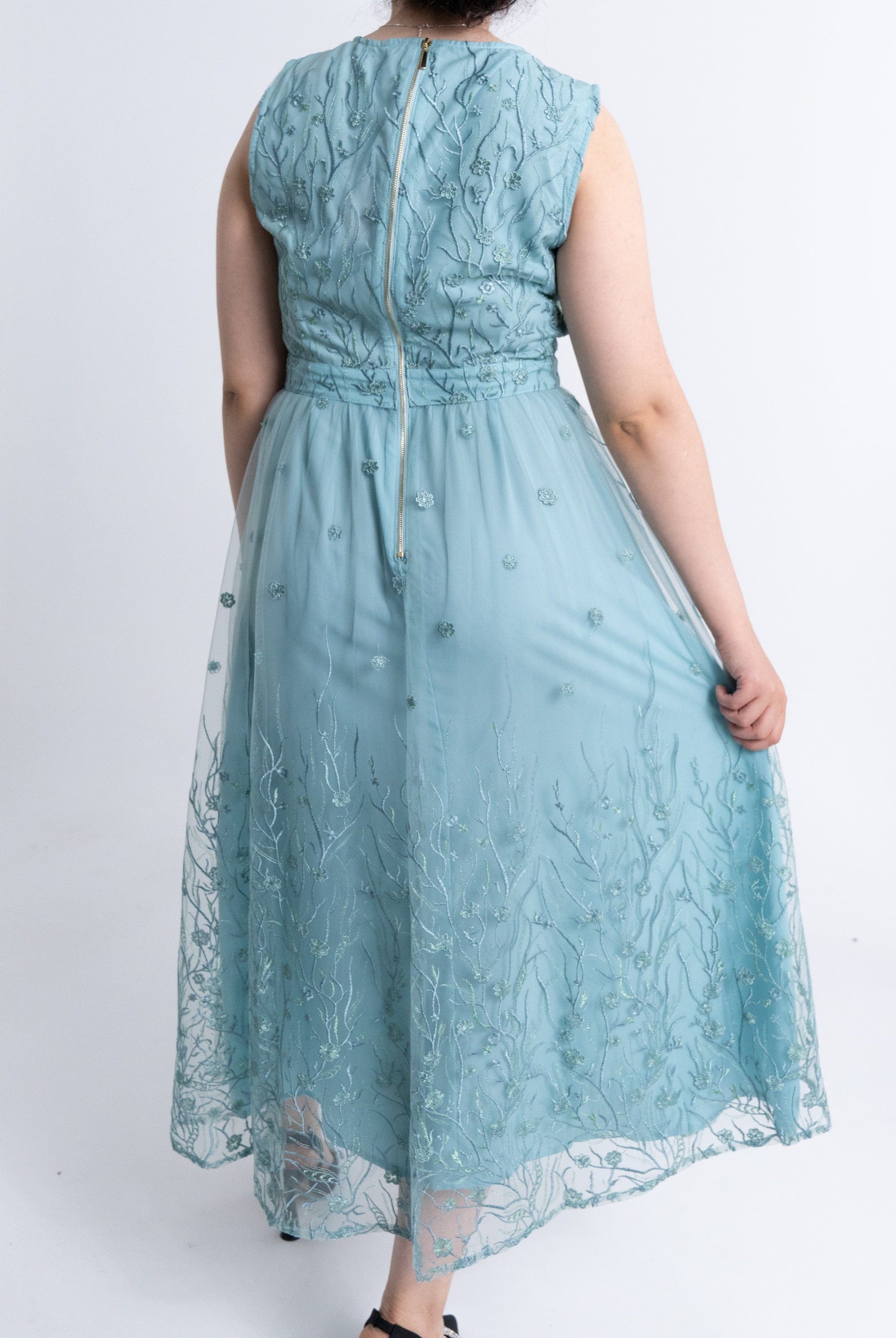 نتشي فستان ميدي مطرز مخصر كت برقبة دائرية نسائي