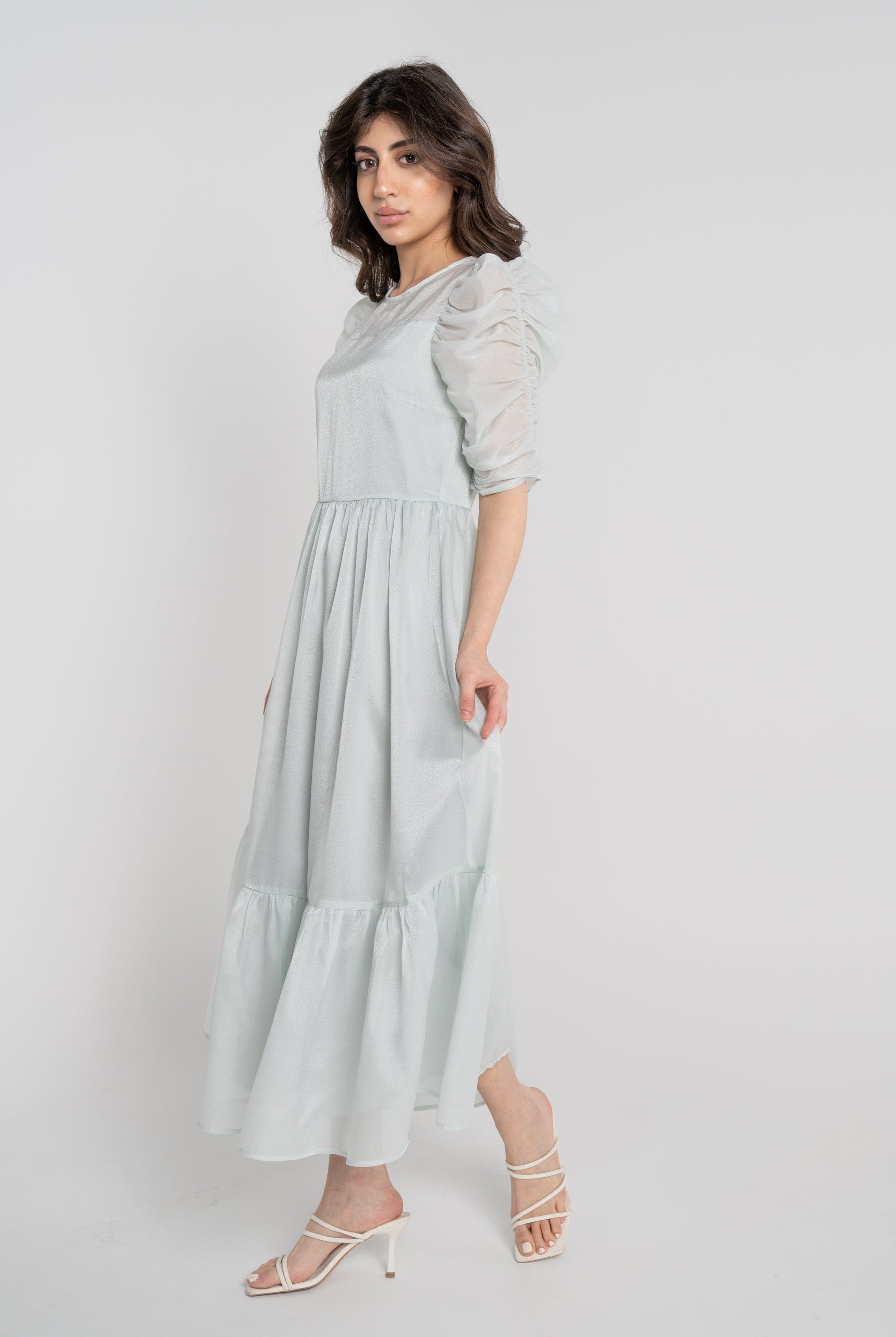 نتشي فستان ميدي سادة نص كم مكشكش نسائي