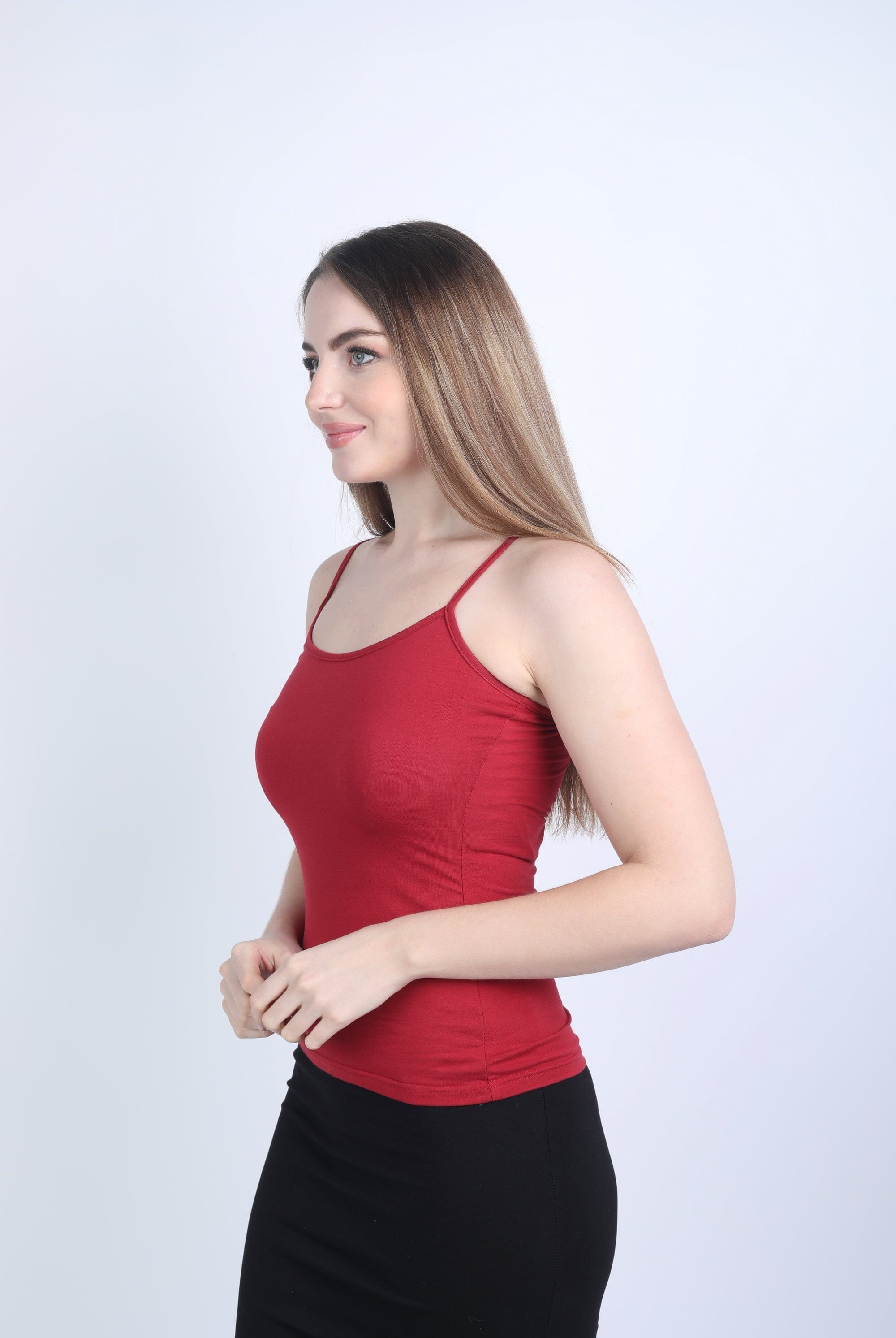 نتشي بلوزة حمالات رفيعة سادة نسائي