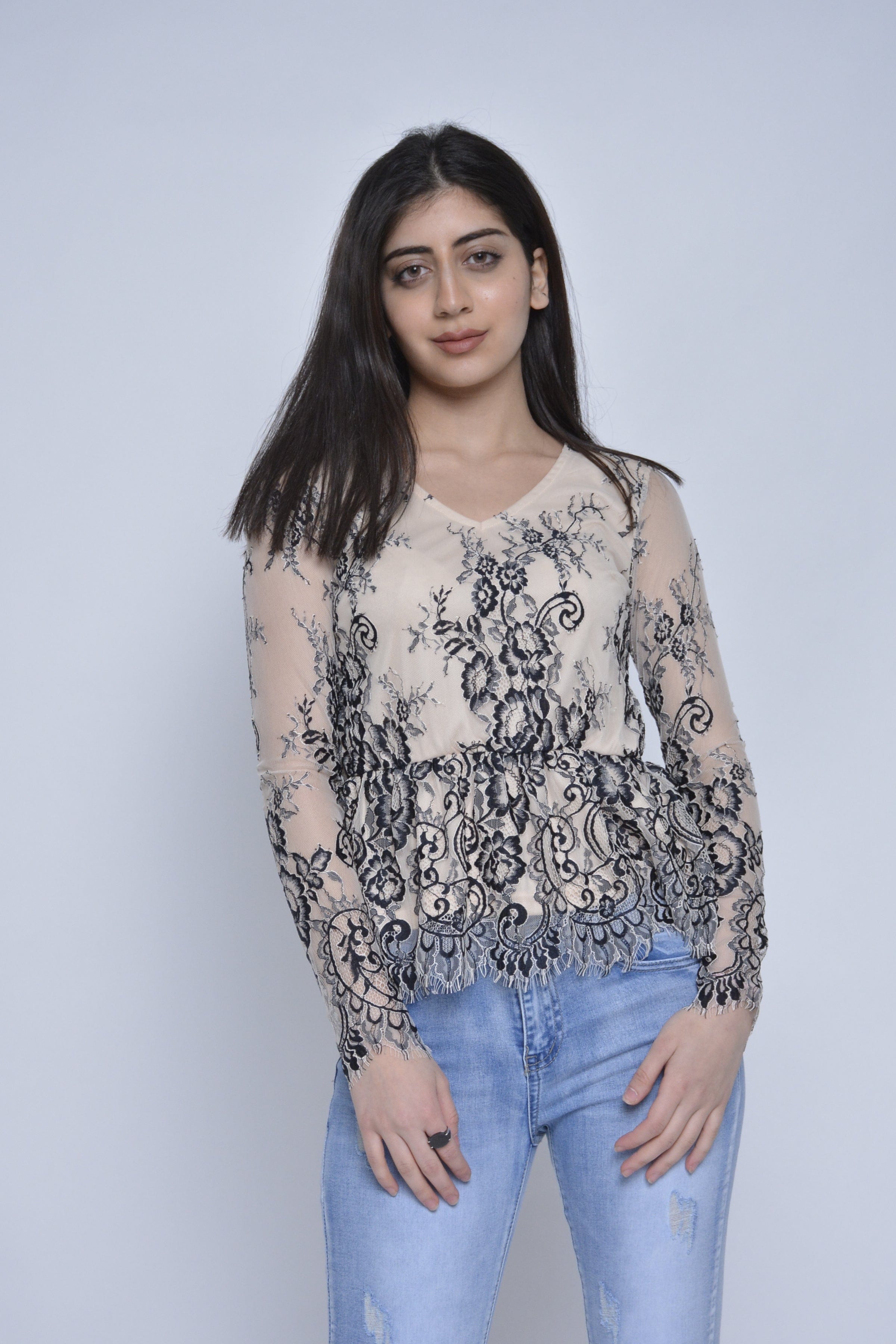 نتشي بلوزة مشجرة مخصرة فتحة سبعة كم طويل نسائي بيج