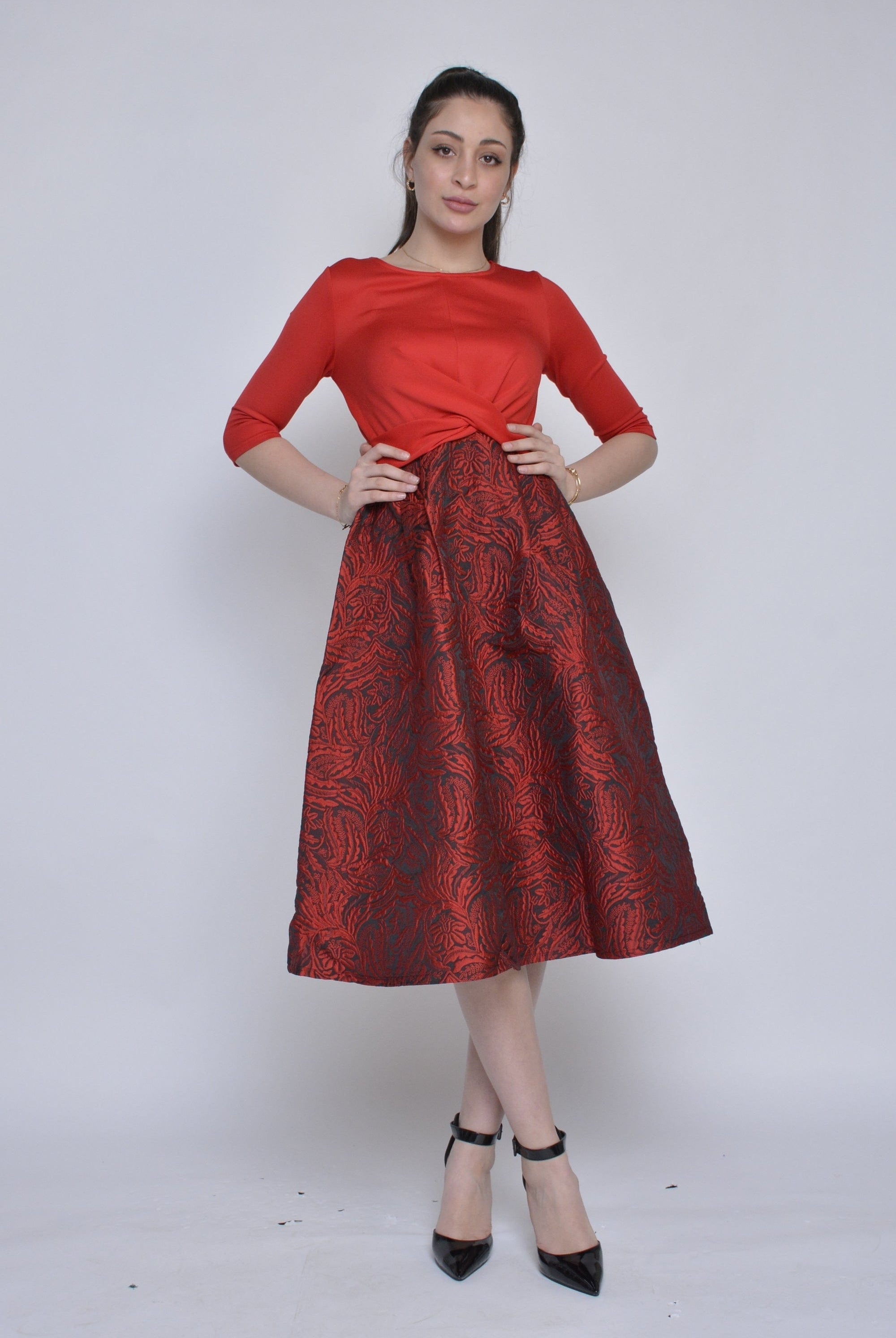 نتشي فستان ماكسي بوليستر بحزام من جانبي الصدر