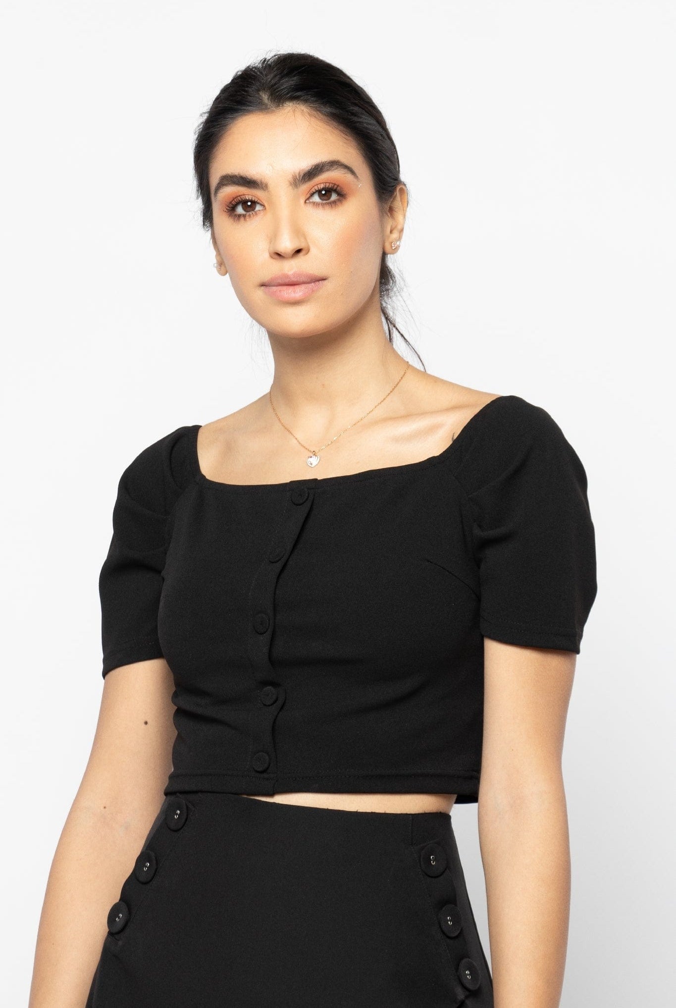 نتشي بلوزة بياقة مربعة بأزرار أمامية كم قصير بف نسائي