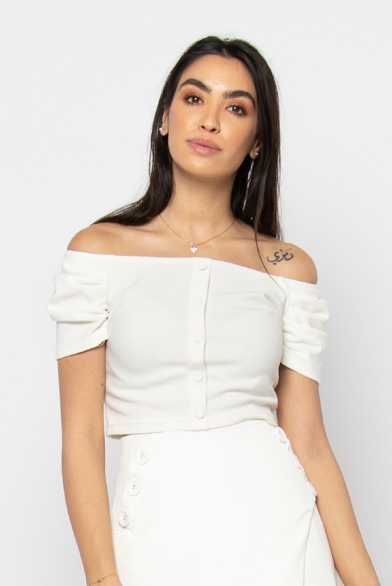 نتشي بلوزة بياقة مربعة بأزرار أمامية كم قصير بف نسائي