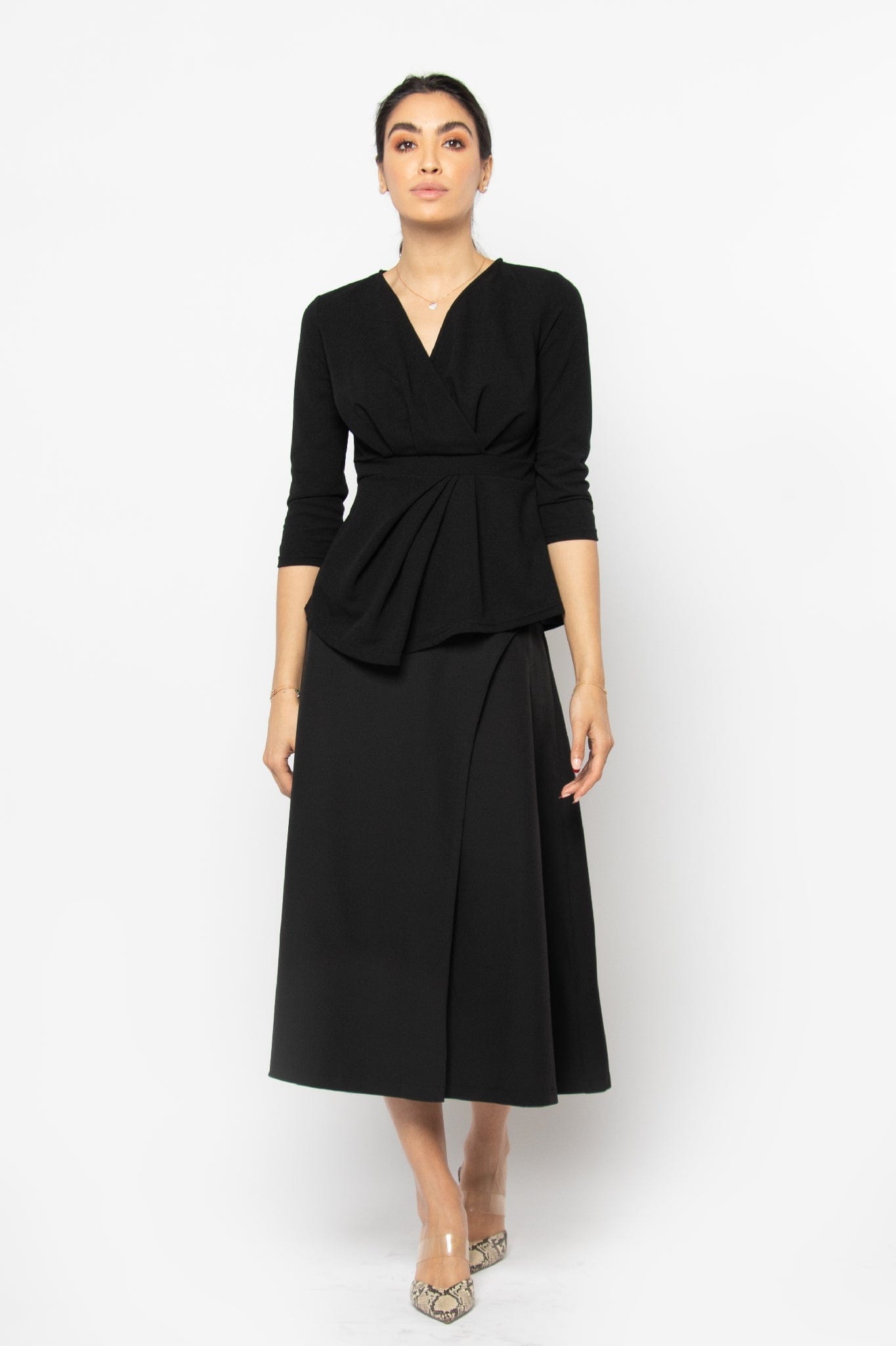 نتشي بلوزة 3/4 كم بخصر ملفوف